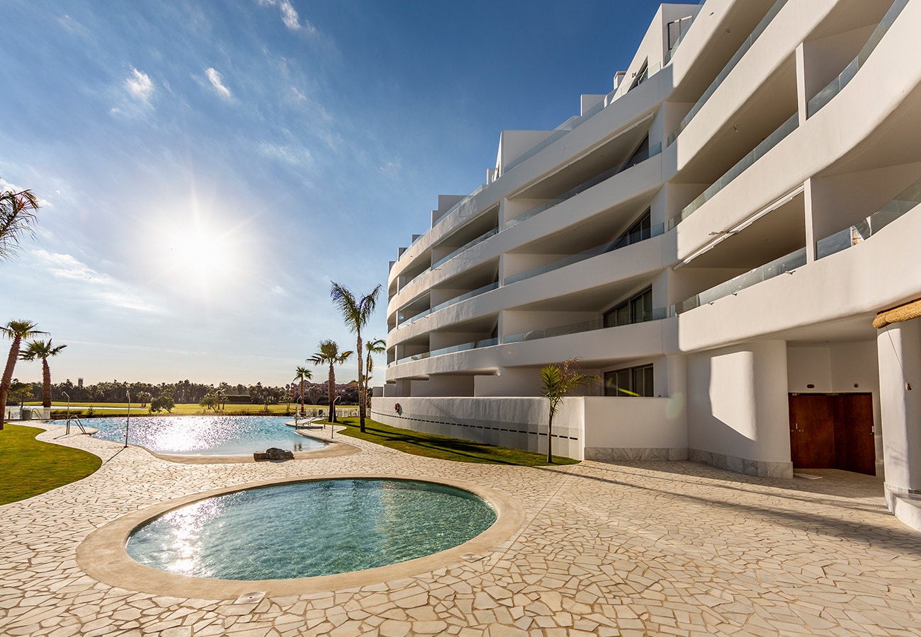 2 bedroom and 2 bathroom exclusive apartment overlooking the golf course and the infinity pool