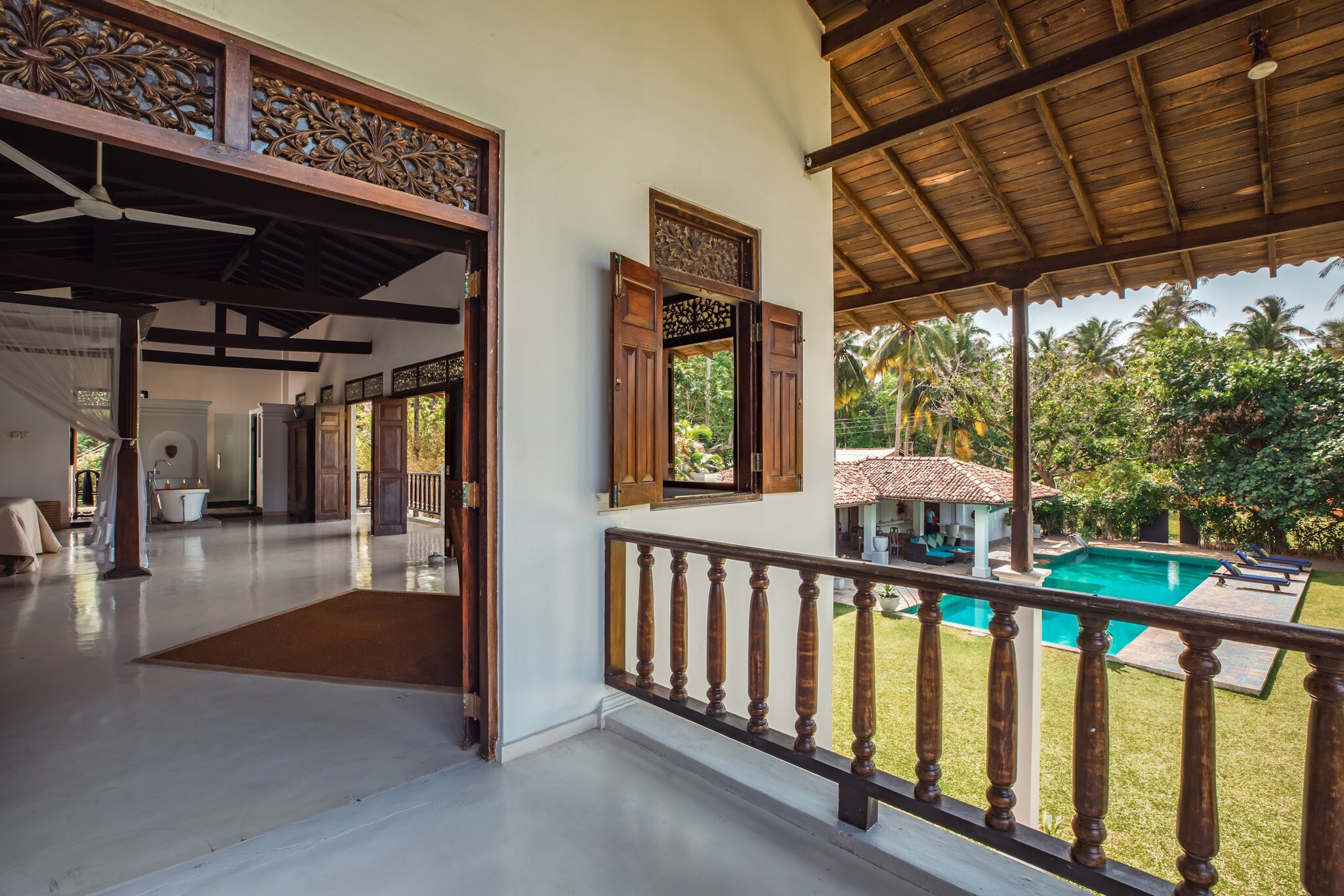 Lovely 3 Bedroom Villa overlooking the tranquil Koggala Lake with a private jetty 