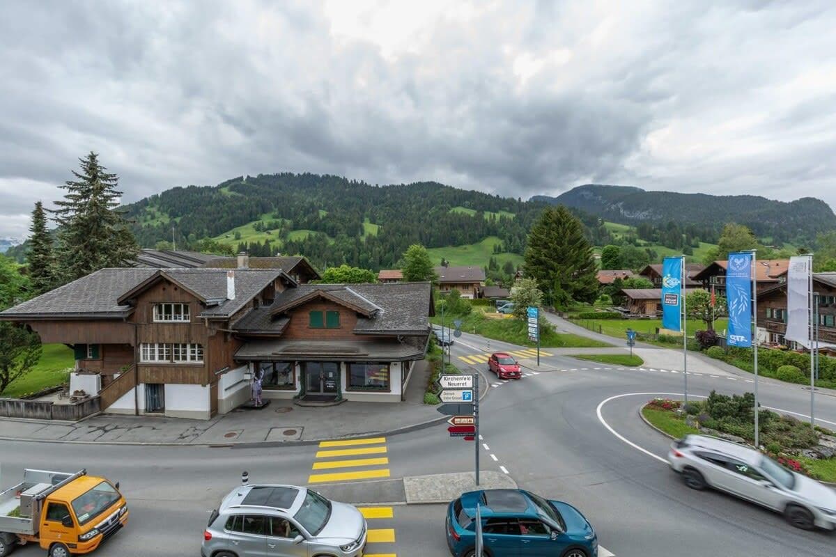 Luxurious Duplex Penthouse in Gstaad Center