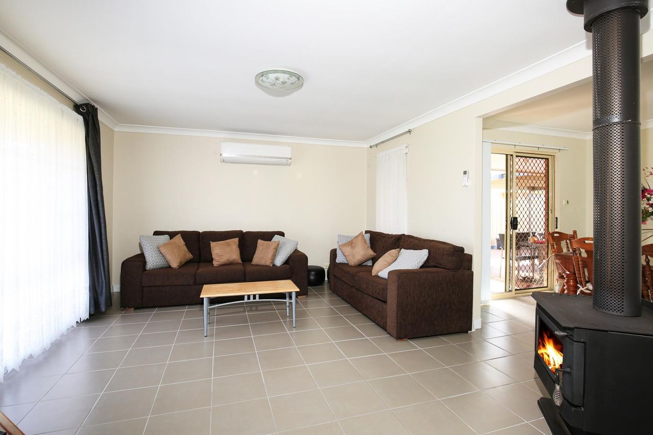 Property Image 1 - Pet-Friendly energetic home - 10 Min Walk to Beach
