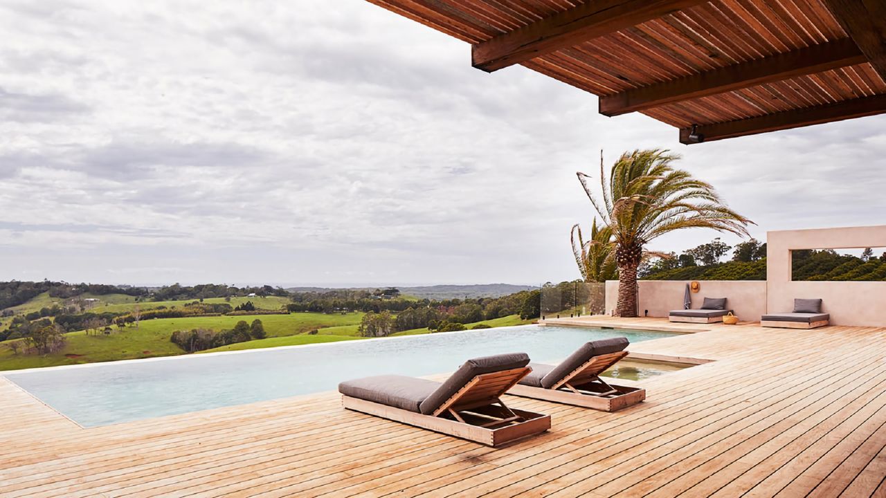 Property Image 2 - Spectacular Six Bedroom ’Hacienda’ style Homestead with Outdoor Kitchen and Sweeping Views of the Byron Hi