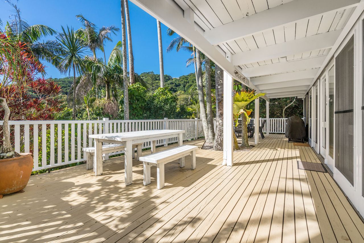 Property Image 1 - Comfortable Beach House with Large Balcony In Byron Bay