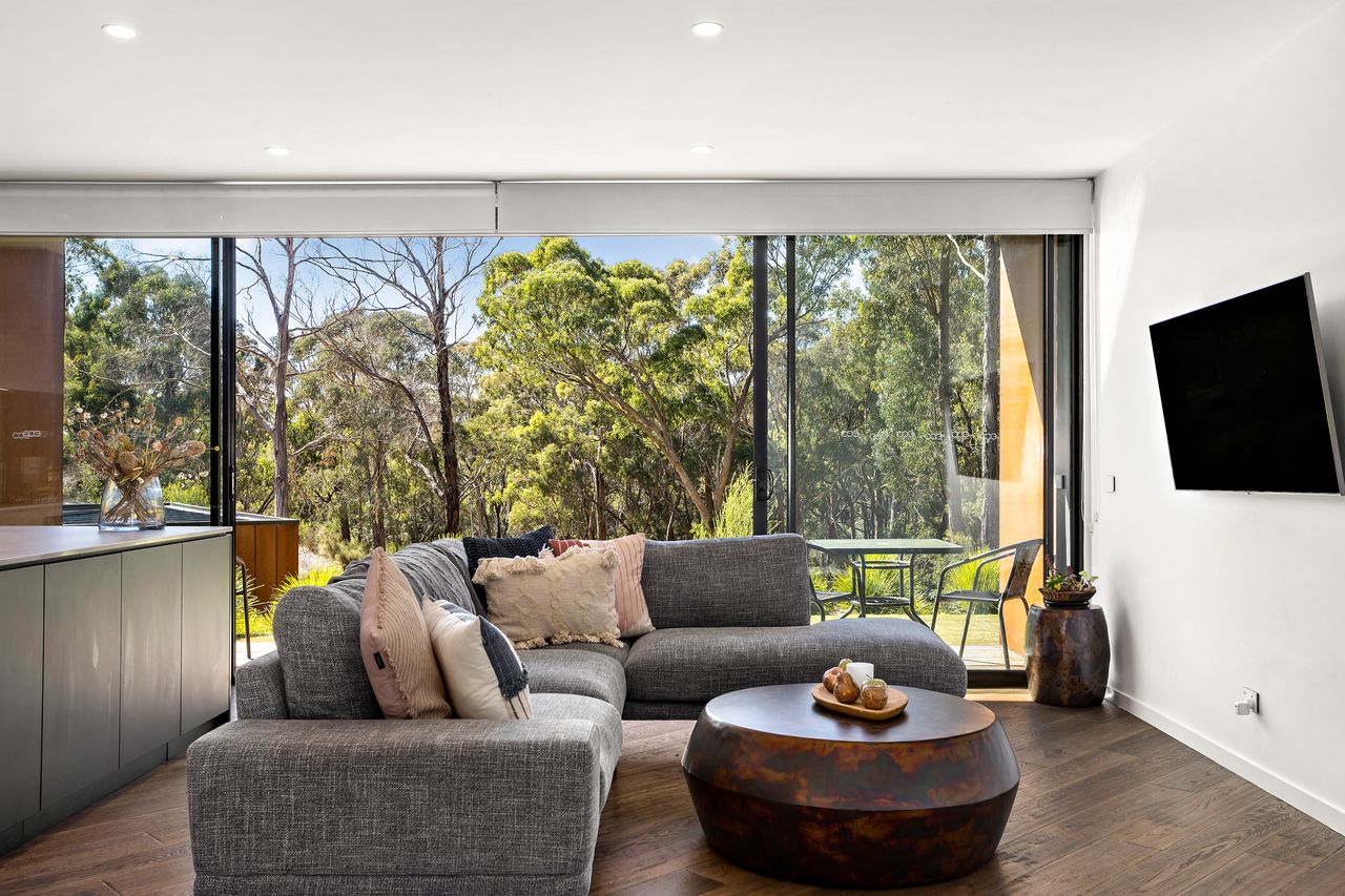 Property Image 1 - Uniquely Designed Two Bedroom House in the Australian bush Landscape 