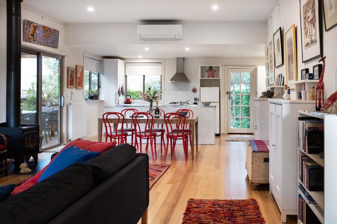 Property Image 1 - One Bedroom home in the Heart of Daylesford with Impeccable Garden