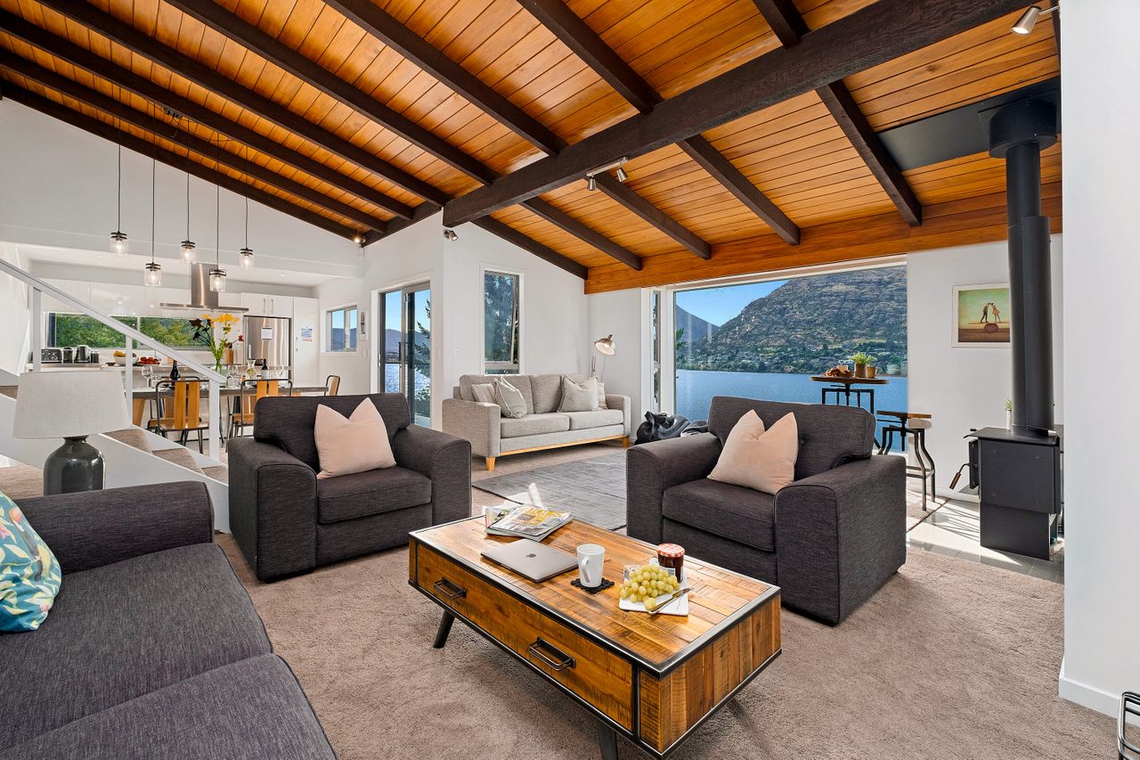 Property Image 2 - Queenstown Lakefront Dream | 3 Bed
