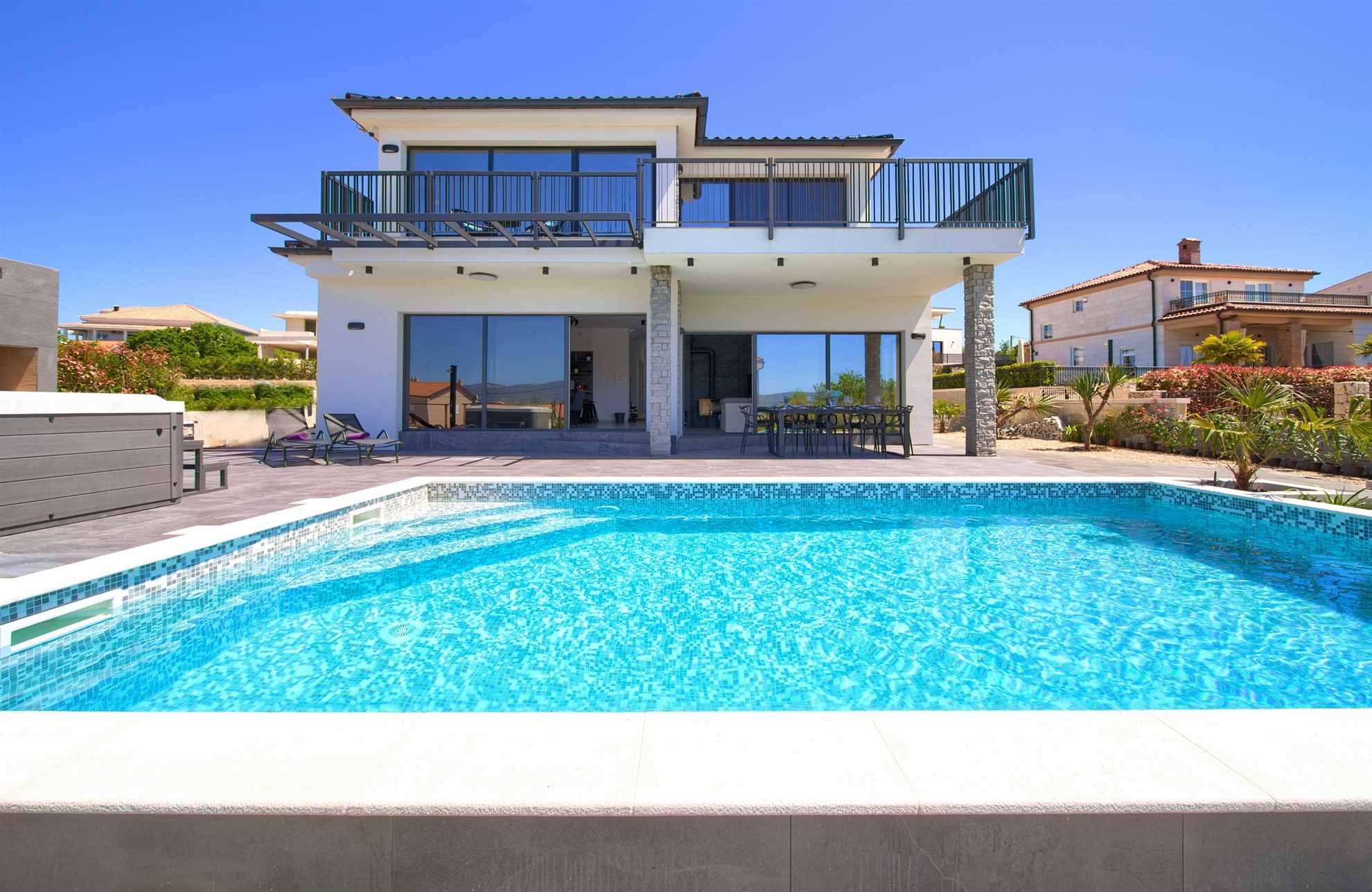 Property Image 2 - Beautiful Modern Home with Heated Pool and Sauna in Linardići 