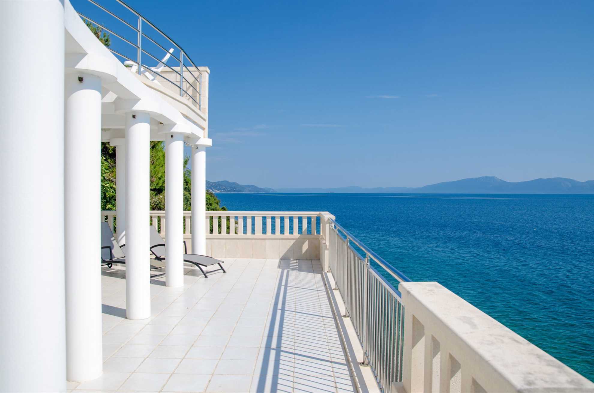 Property Image 1 - Serene Beautiful Villa with Breathtaking Seaviews