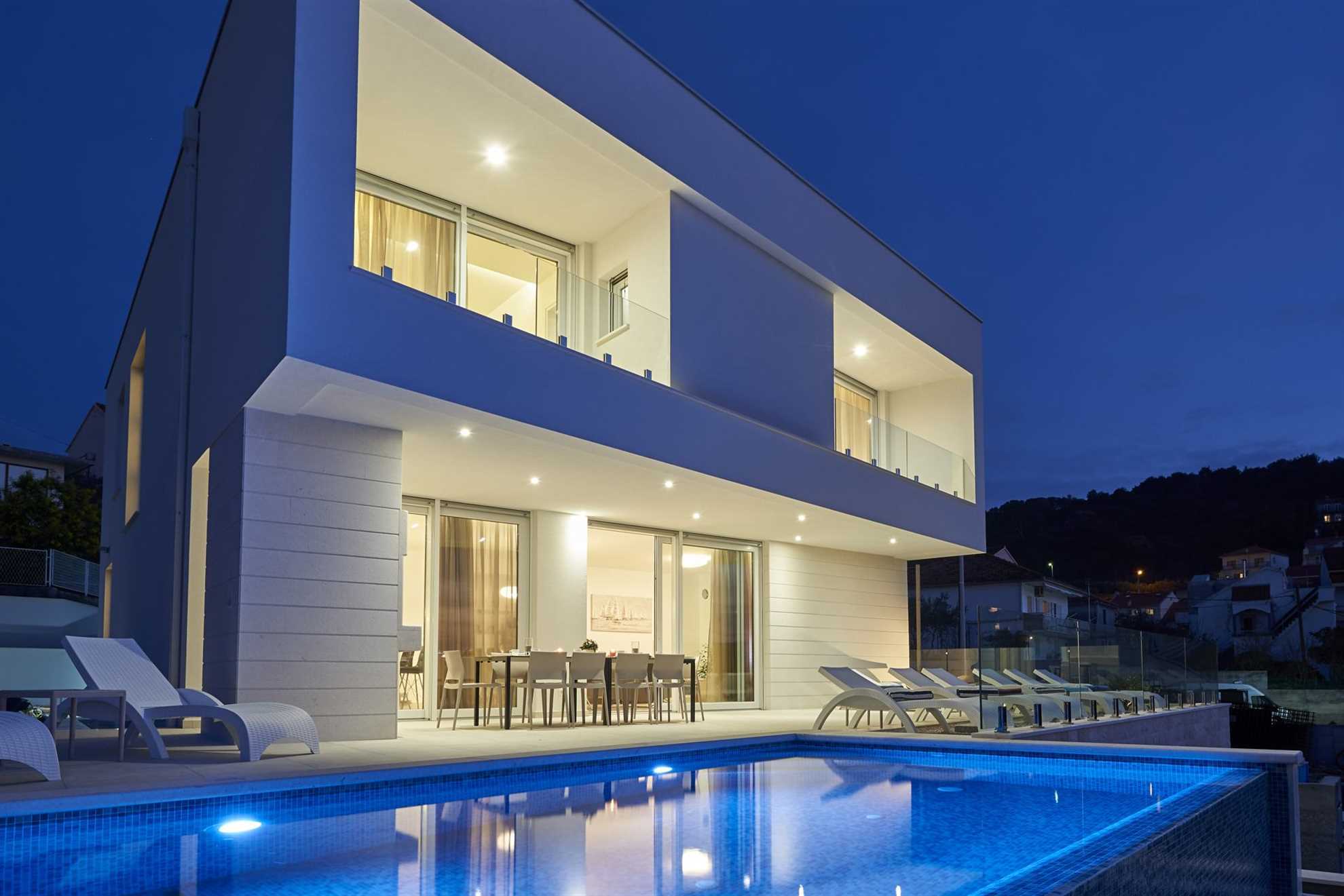 Property Image 1 - Stunning Luxury Villa with Jacuzzi and Sauna