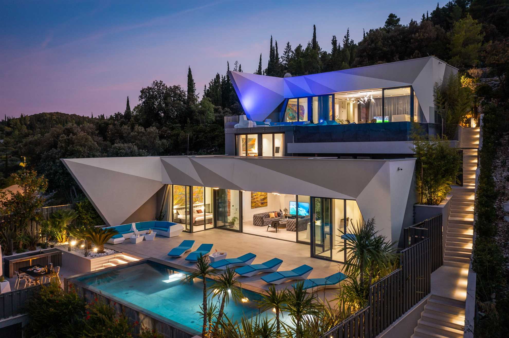Property Image 1 - Extraordinary Villa with Ultra Modern Interior