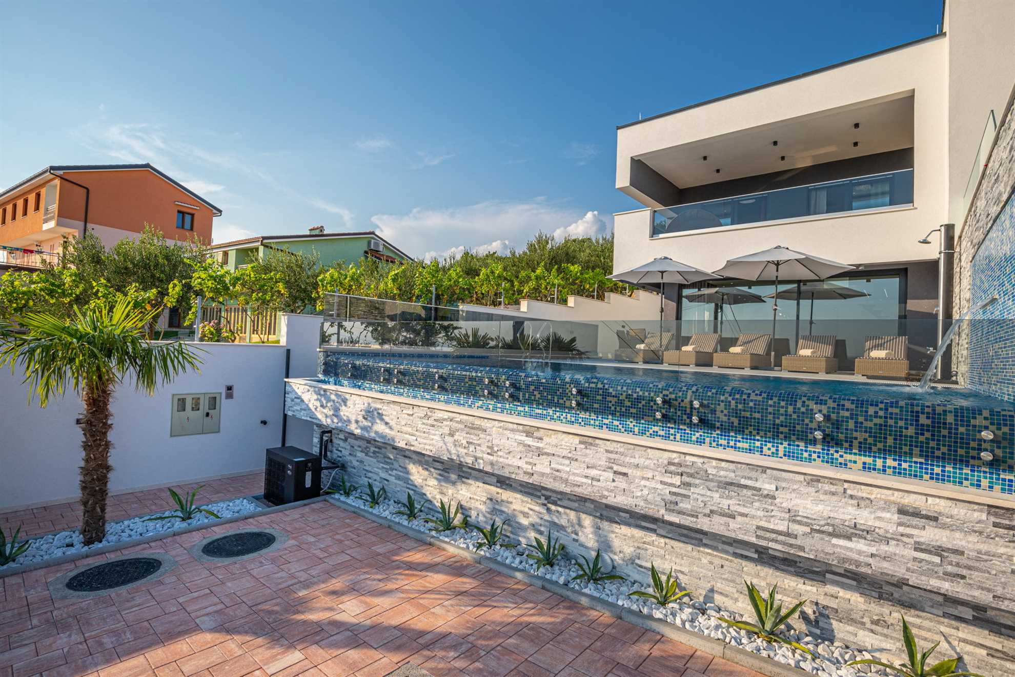 Property Image 2 - Luxury Villa Cesarea with Pool