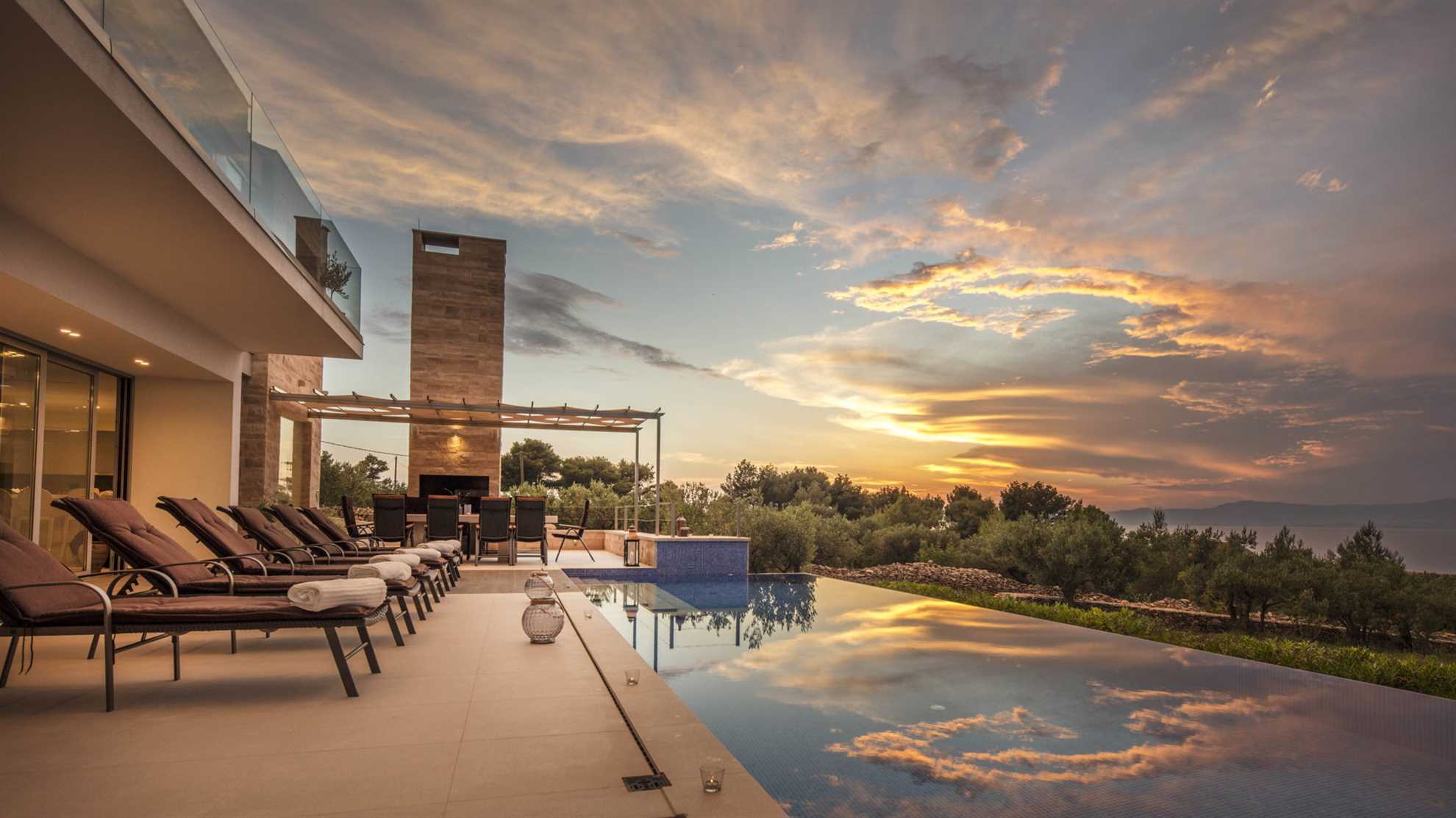 Property Image 1 - Luxury Villa Spectrum with Heated Pool