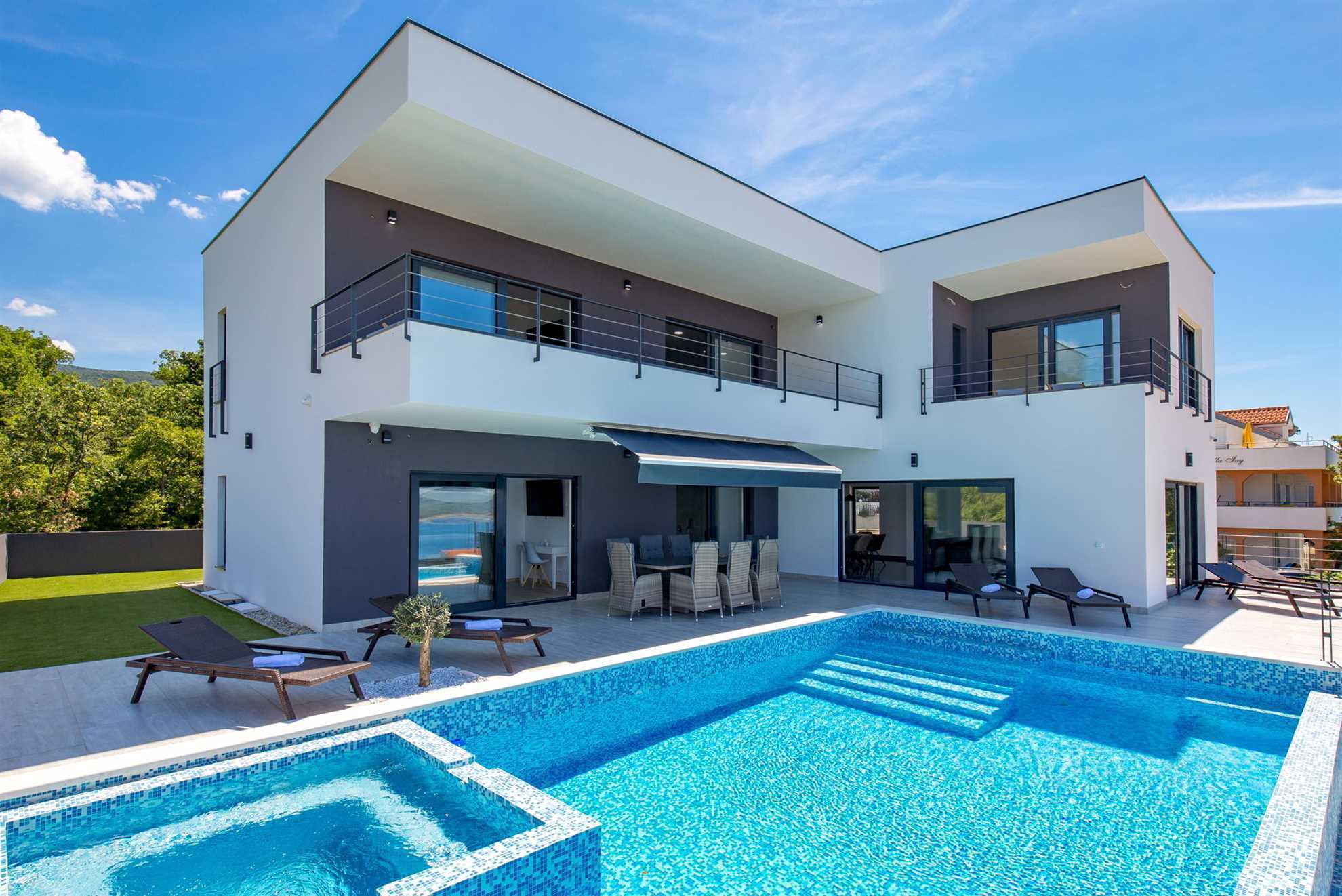 Property Image 1 - Luxury Villa Eldorado with Pool