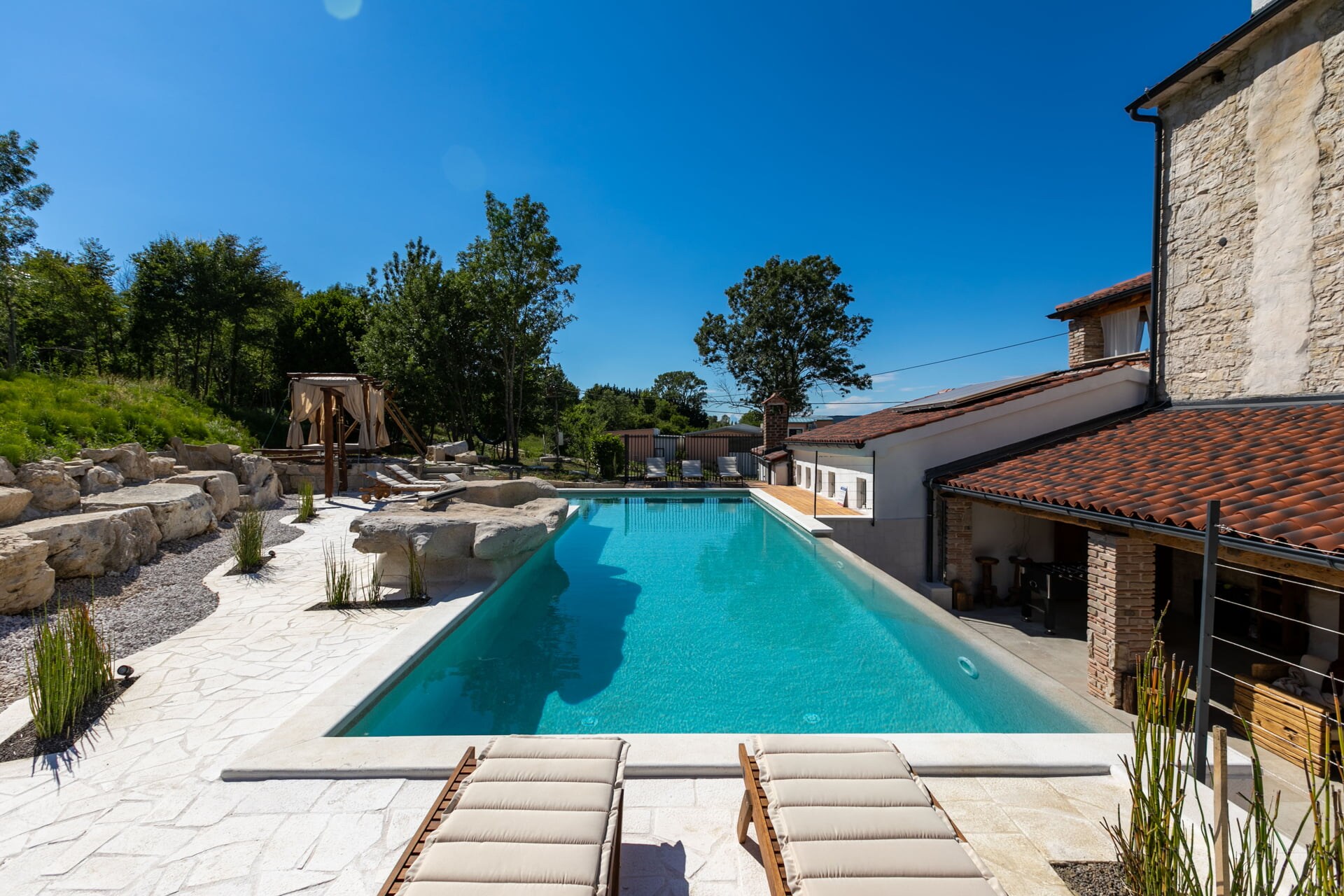 Property Image 2 - Villa Hillside with Pool
