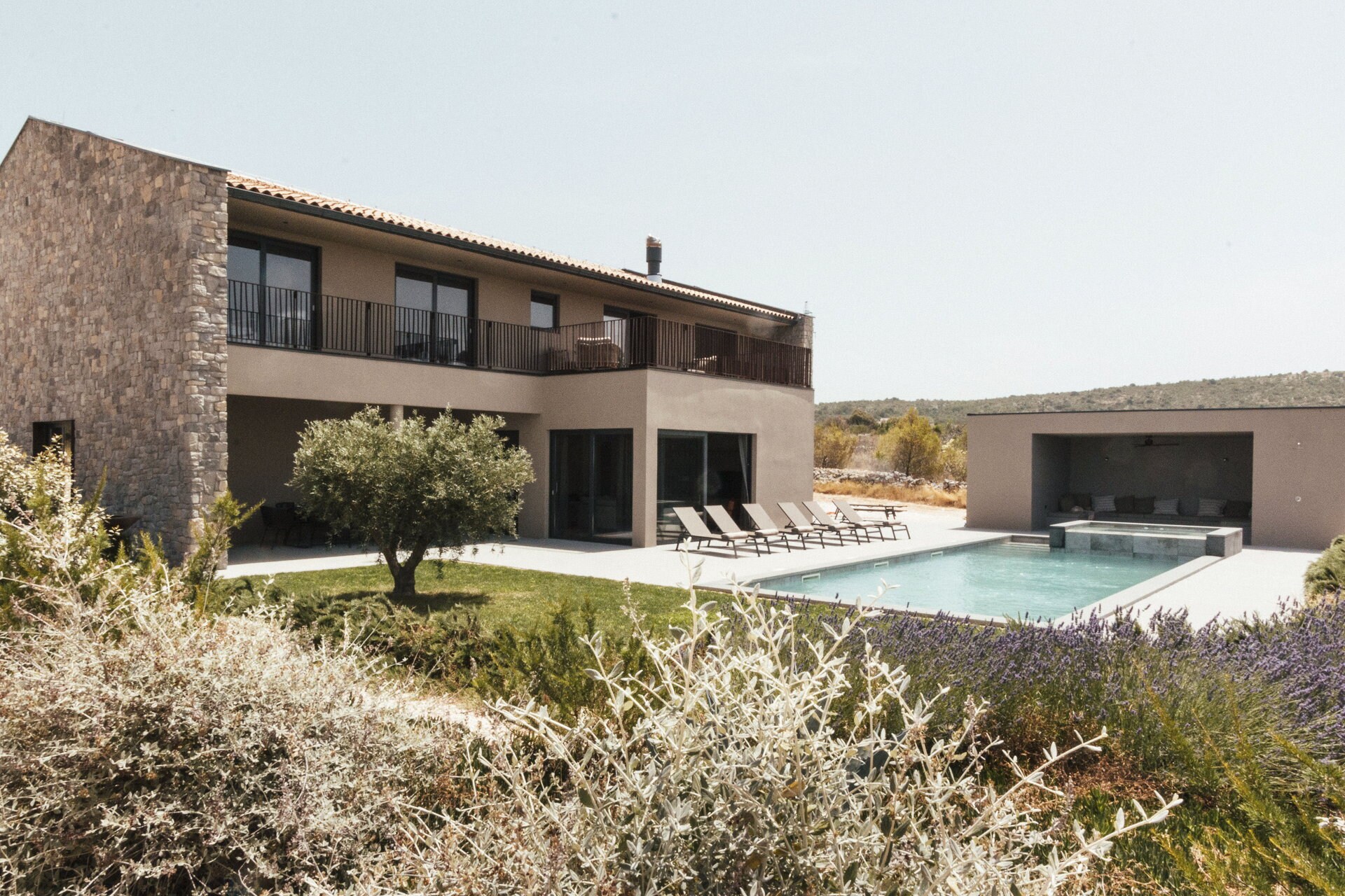 Property Image 2 - Luxury Villa Misto with Pool I