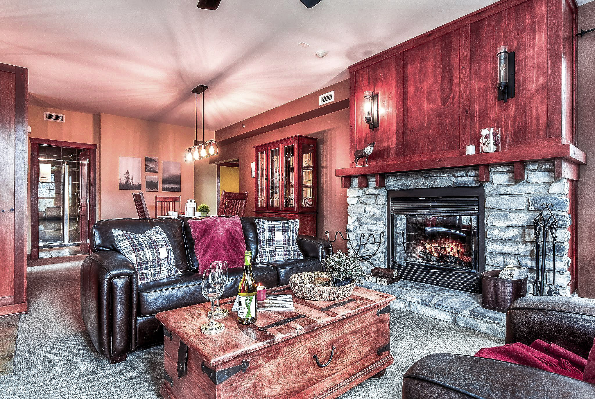 Property Image 1 - Tremblant Les Eaux - 2 Bedrooms with Pool and Hot Tub Access, near Pedestrian Village - The Zig Zag