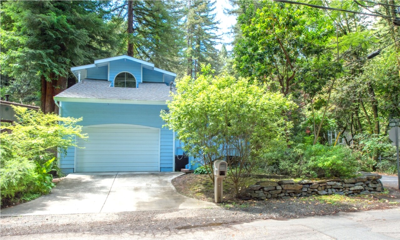 Property Image 2 - Blue Cherry - Beautiful Retreat Near Redwoods and Sonoma Wine Country