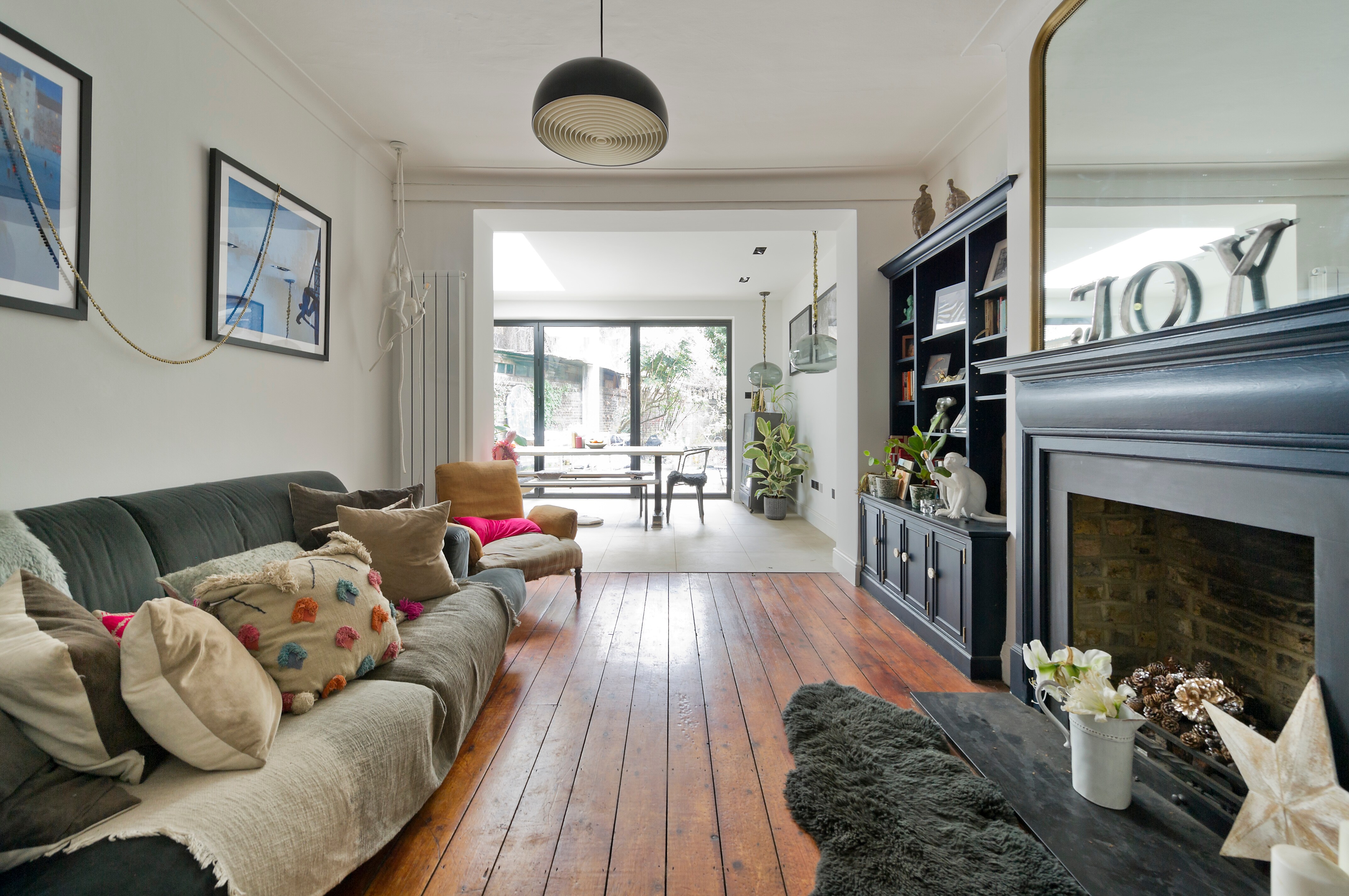 Property Image 1 - Stunning one bedroom flat with large terrace in Chiswick by UnderTheDoormat