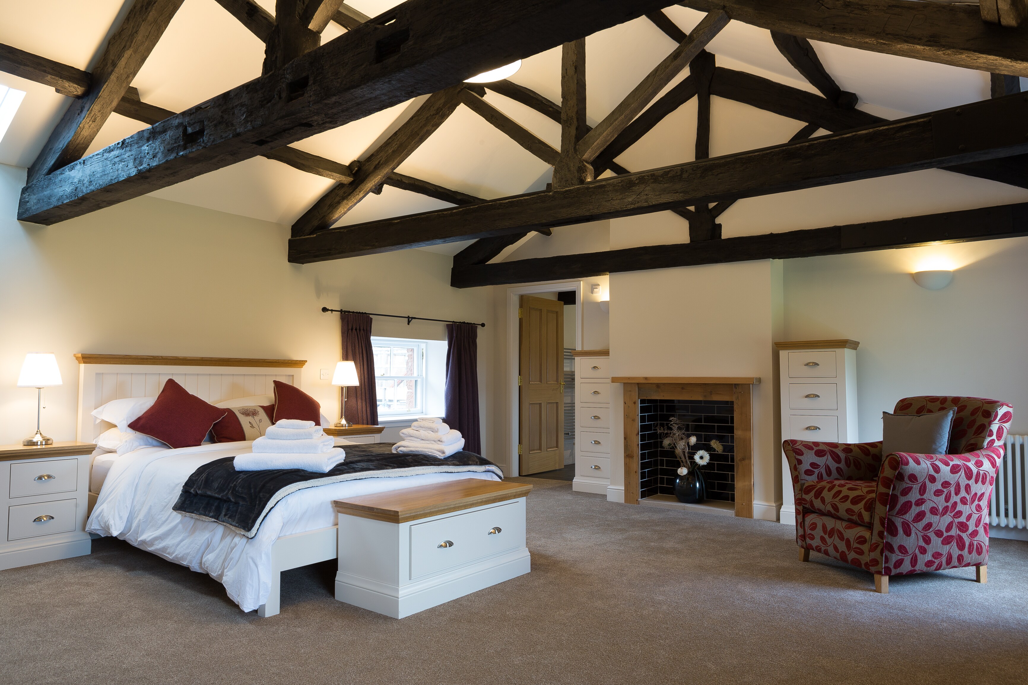 Property Image 1 - Characterful Couples Getaway in a Country Estate