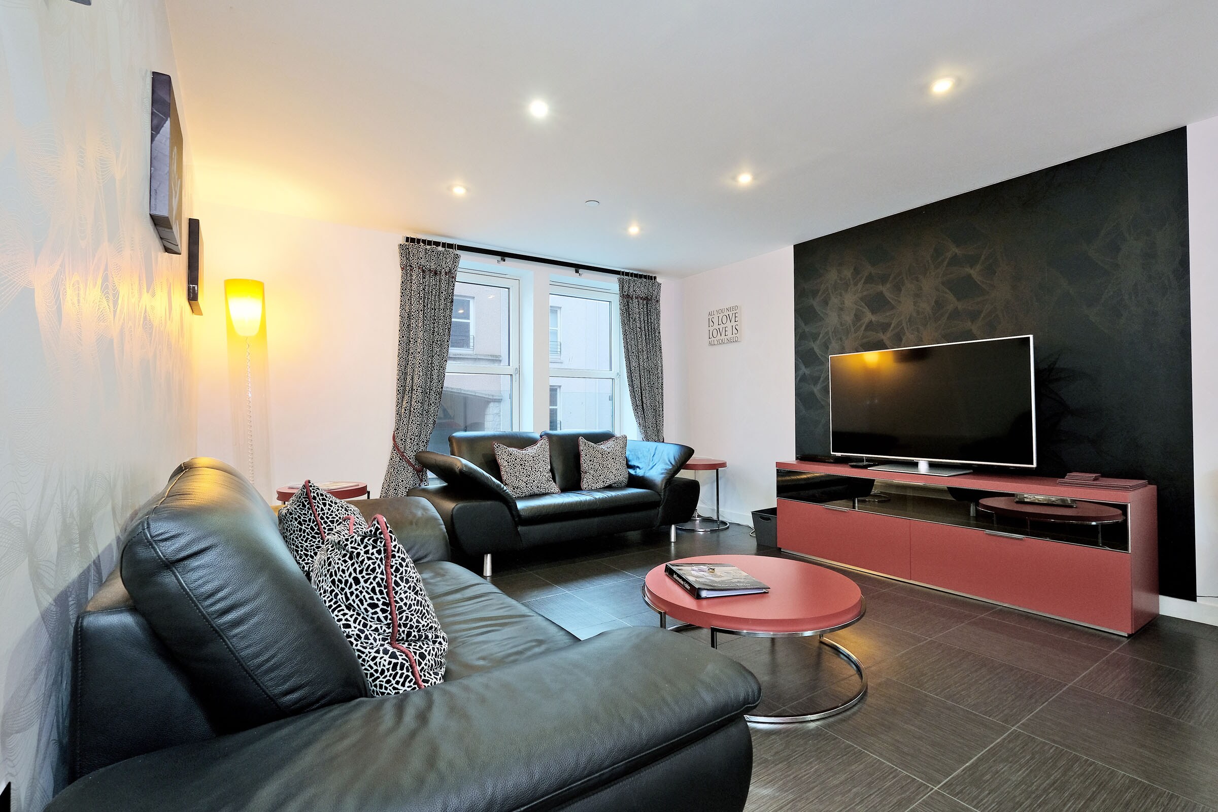 Property Image 1 - Trendy Home in Aberdeen