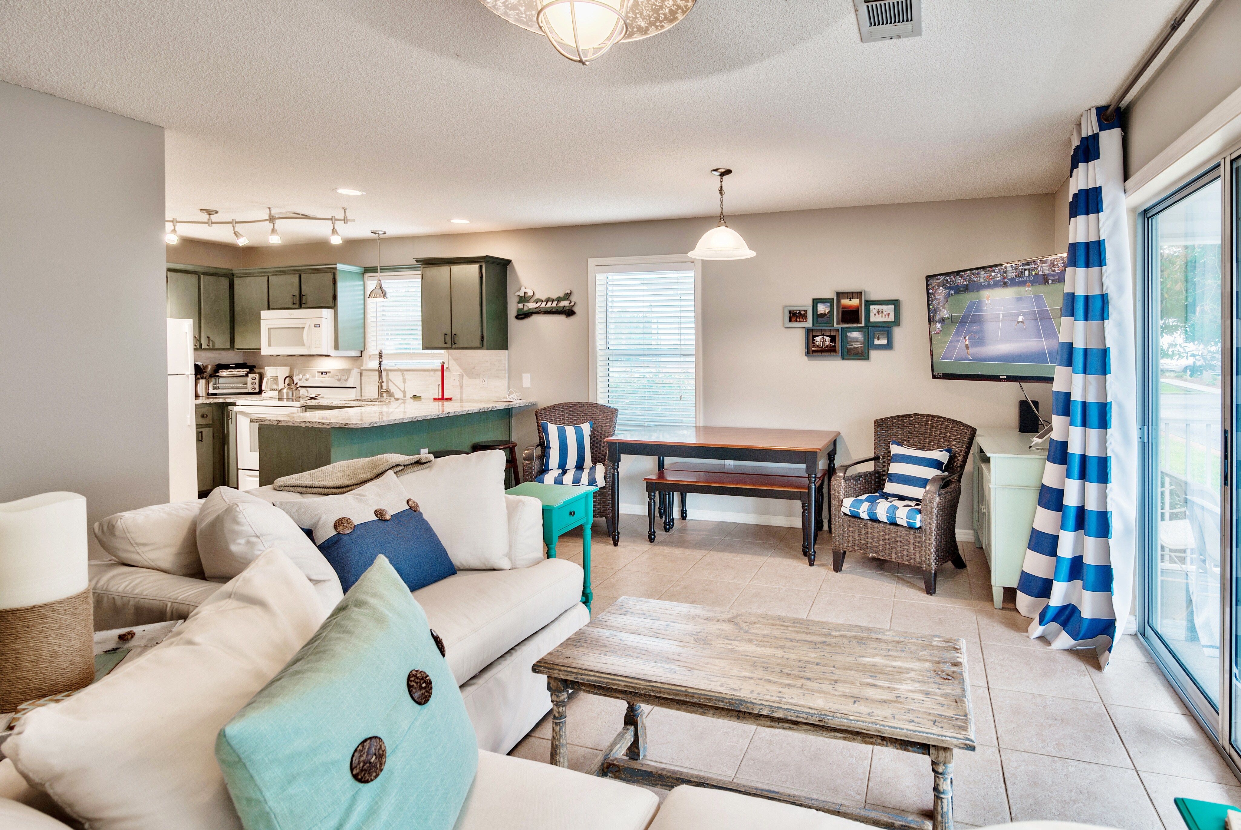 Welcome to Santa Rosa Beach! This condo is professionally managed by TurnKey Vacation Rentals.