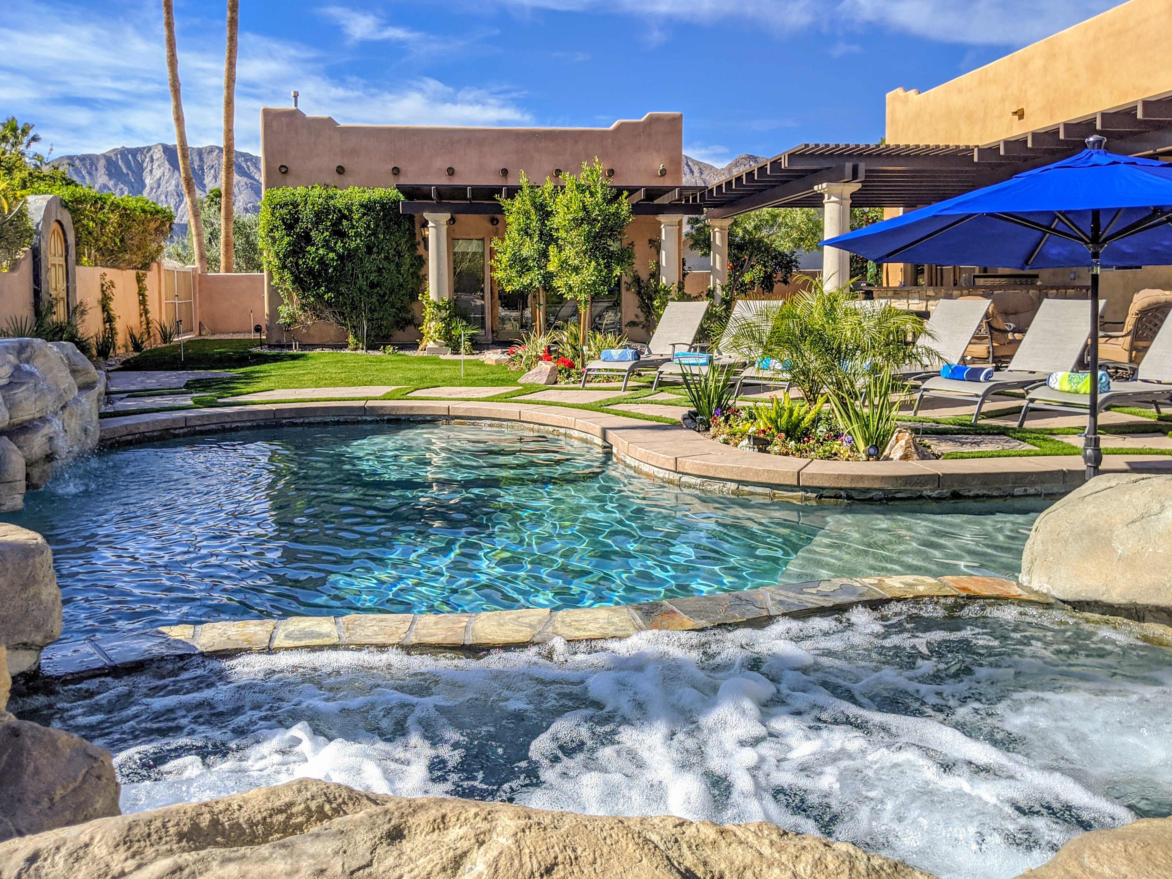Welcome to La Quinta! This home is professionally managed by TurnKey Vacation Rentals.