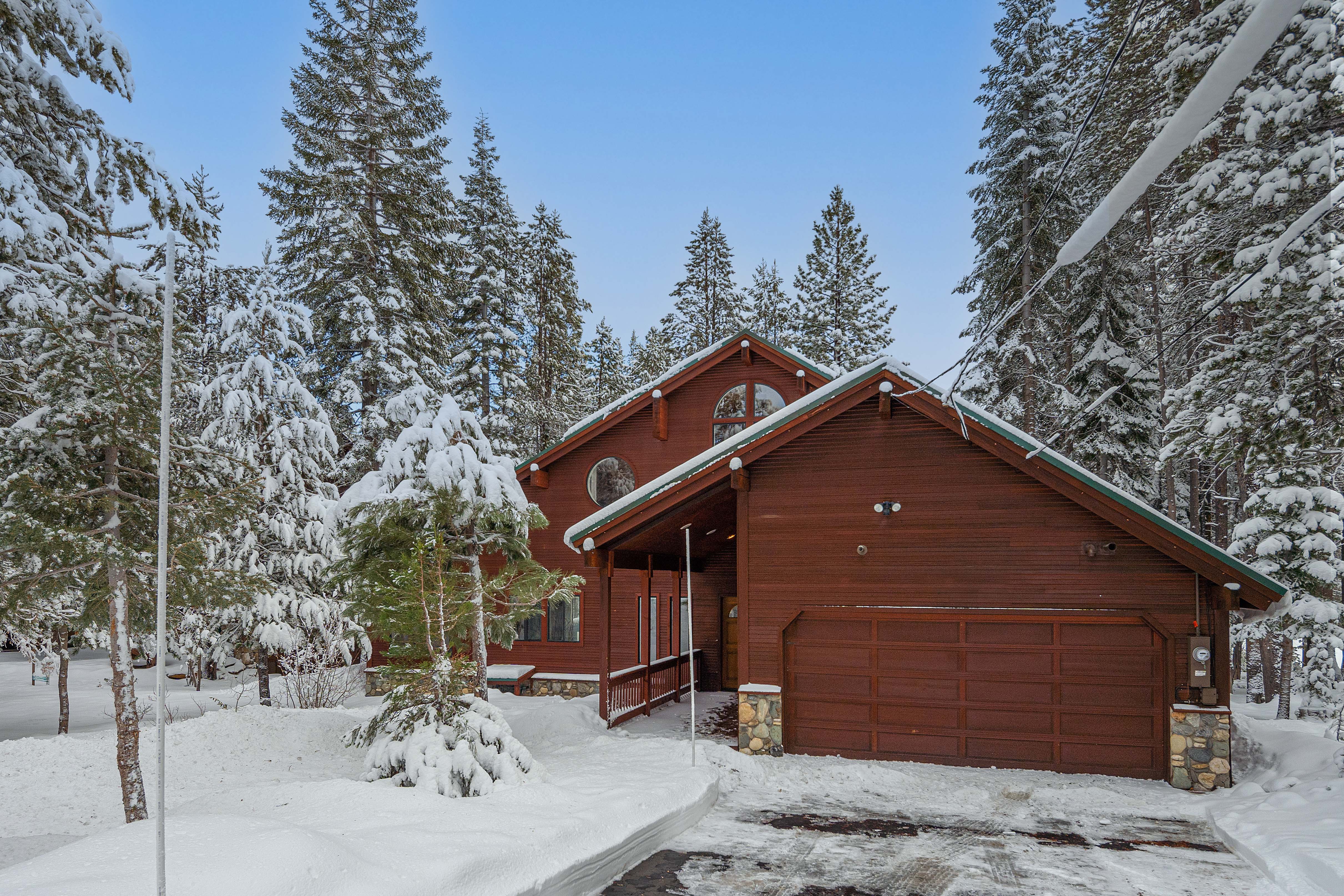 Property Image 2 - Luxe Lodge on the Tahoe Donner Golf Course