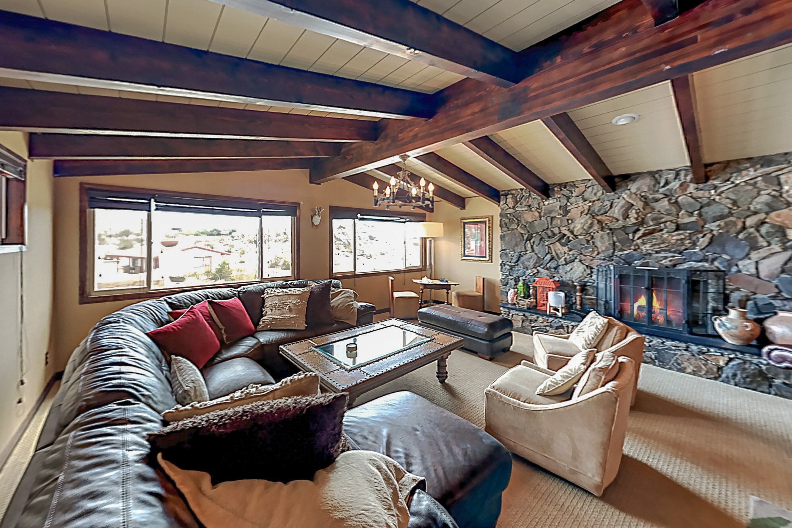 Property Image 2 - Choice Escape at Joshua Tree with Dazzling Views