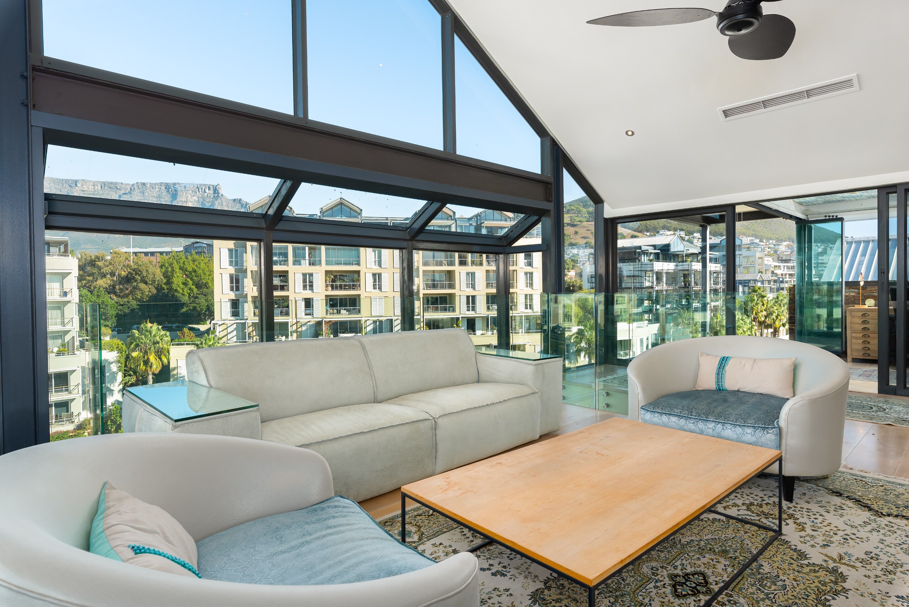 Property Image 1 - Exclusive VandA Marina Penthouse | 360° Views