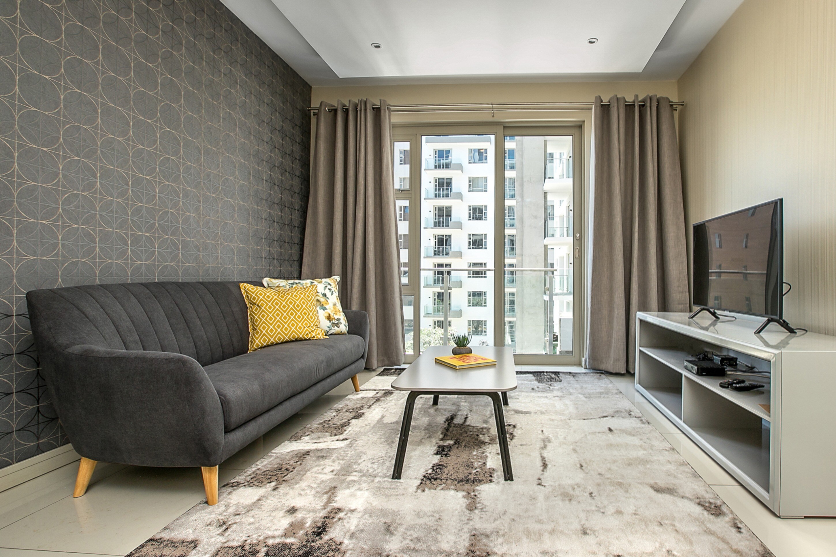Property Image 1 - Modern comfortable Apartment in Rosebank