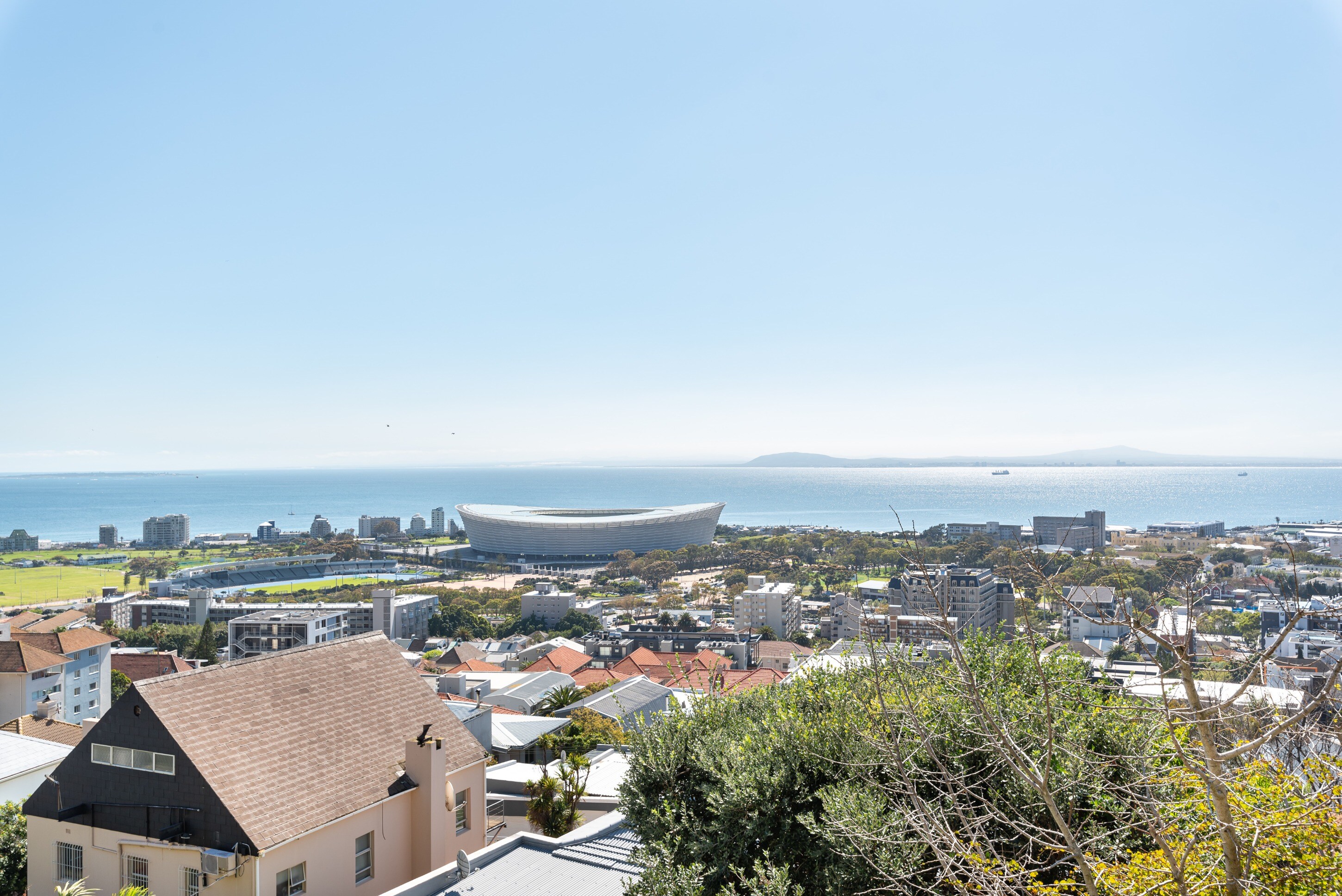 Property Image 2 - Stylish Central Apartment with Stunning Sea Views