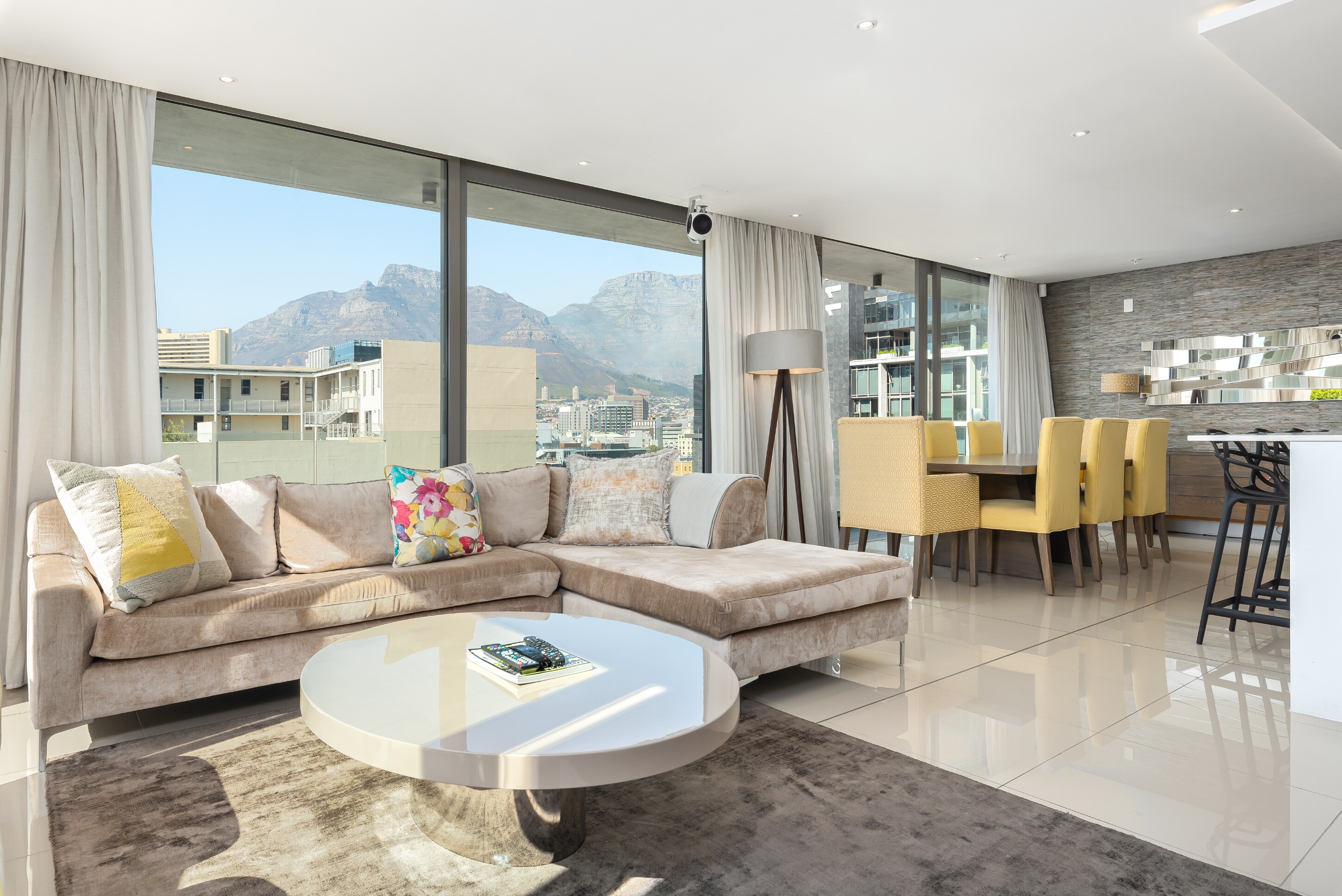 Property Image 1 - Luxury De Waterkant Apart with Private Pool Deck