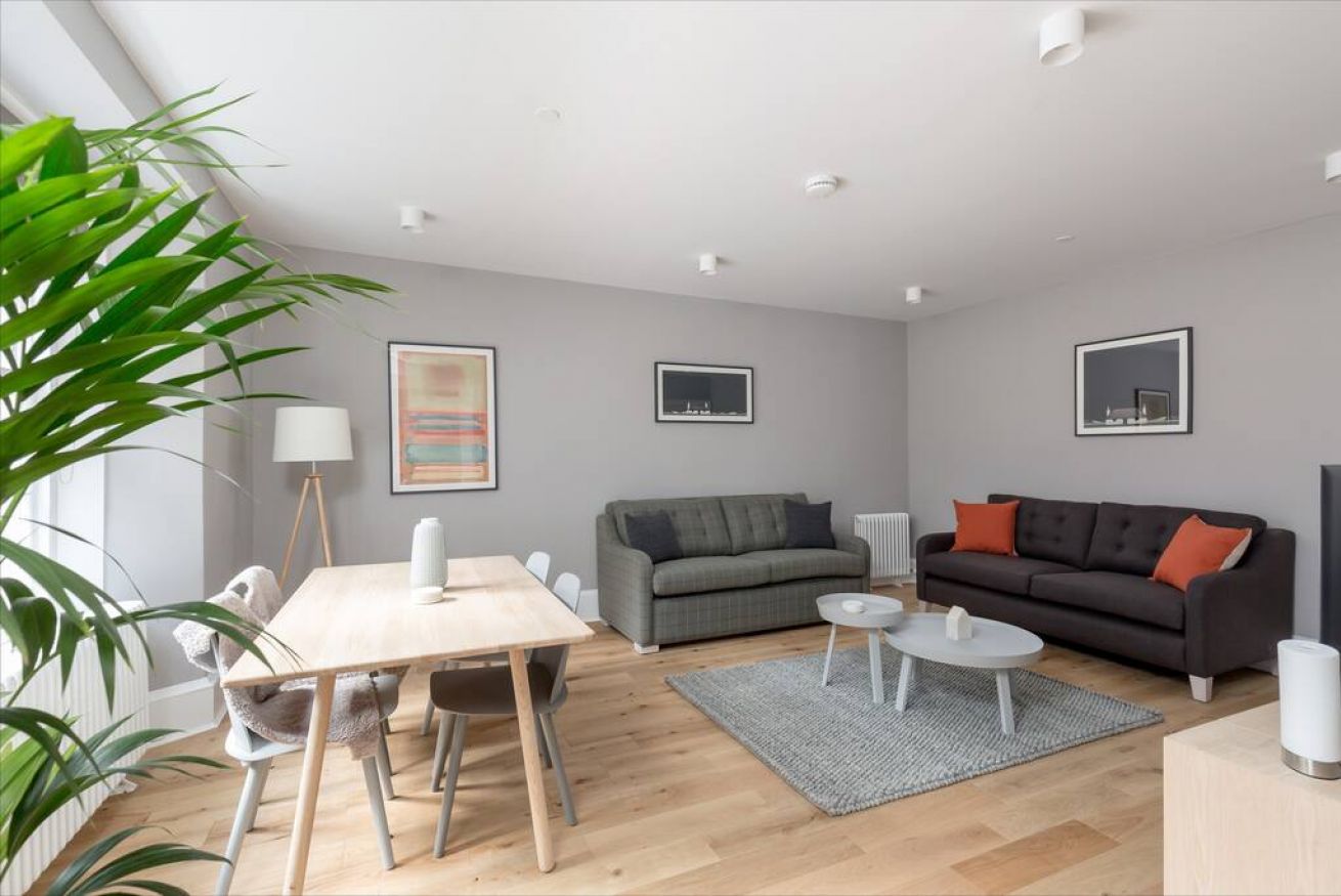 Property Image 1 - Luxurious 2BR home near Haymarket station