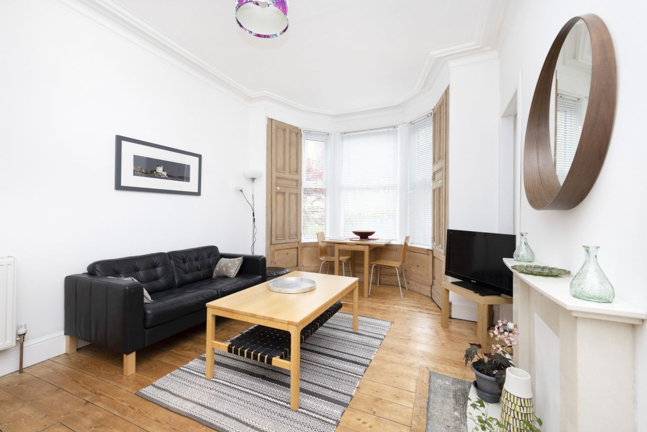 Property Image 1 - Charming 1-bed Apt near Leith Links with patio