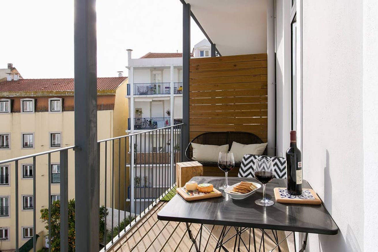 Property Image 1 - Luxurious 3-bedroom Apt with Terrace in Intendente