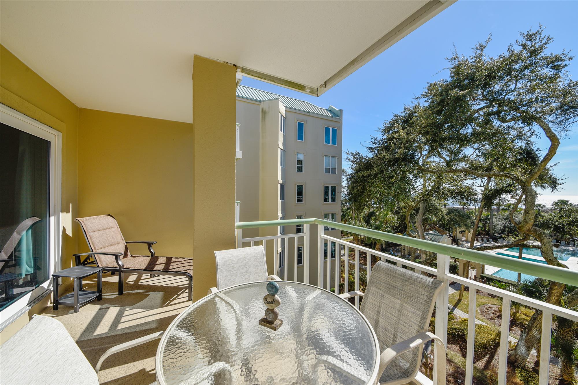 Private 3rd Floor Balcony at 2313 Windsor II