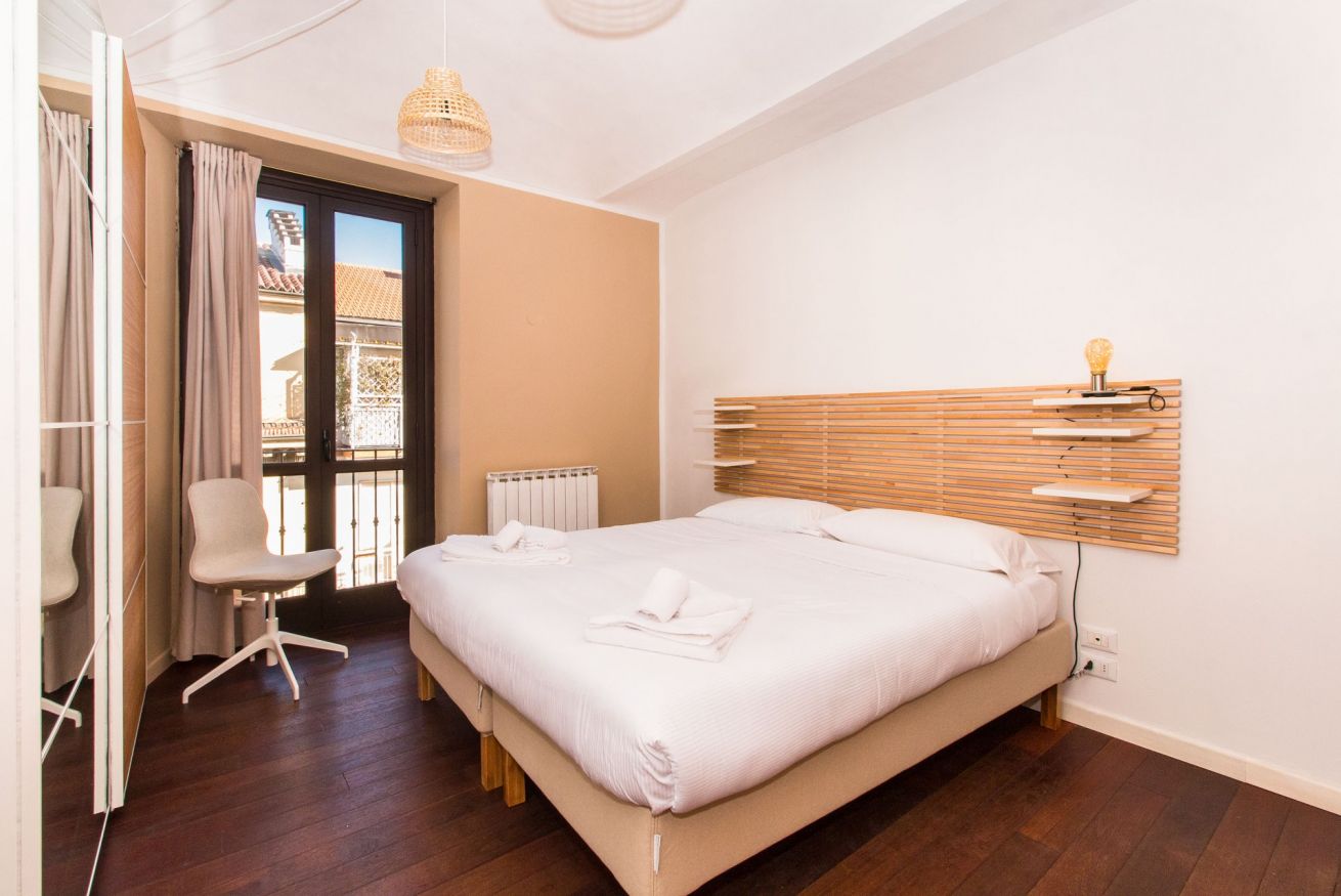 Property Image 2 - Colorful Bright Apartment close to Piazza Statuto