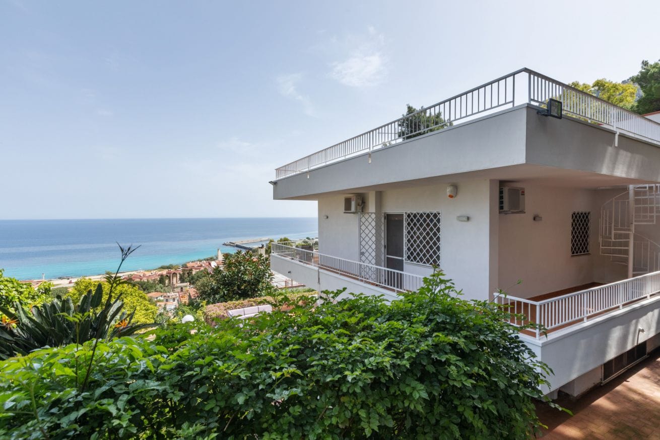 Property Image 1 - Captivating Seaview Villa with Garden and Terrace