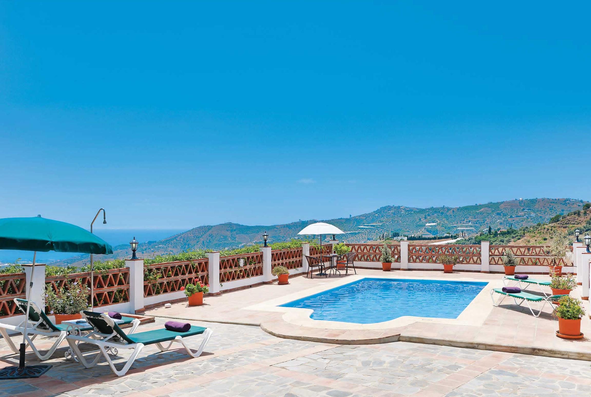 Property Image 2 - Villa with great view and private pool