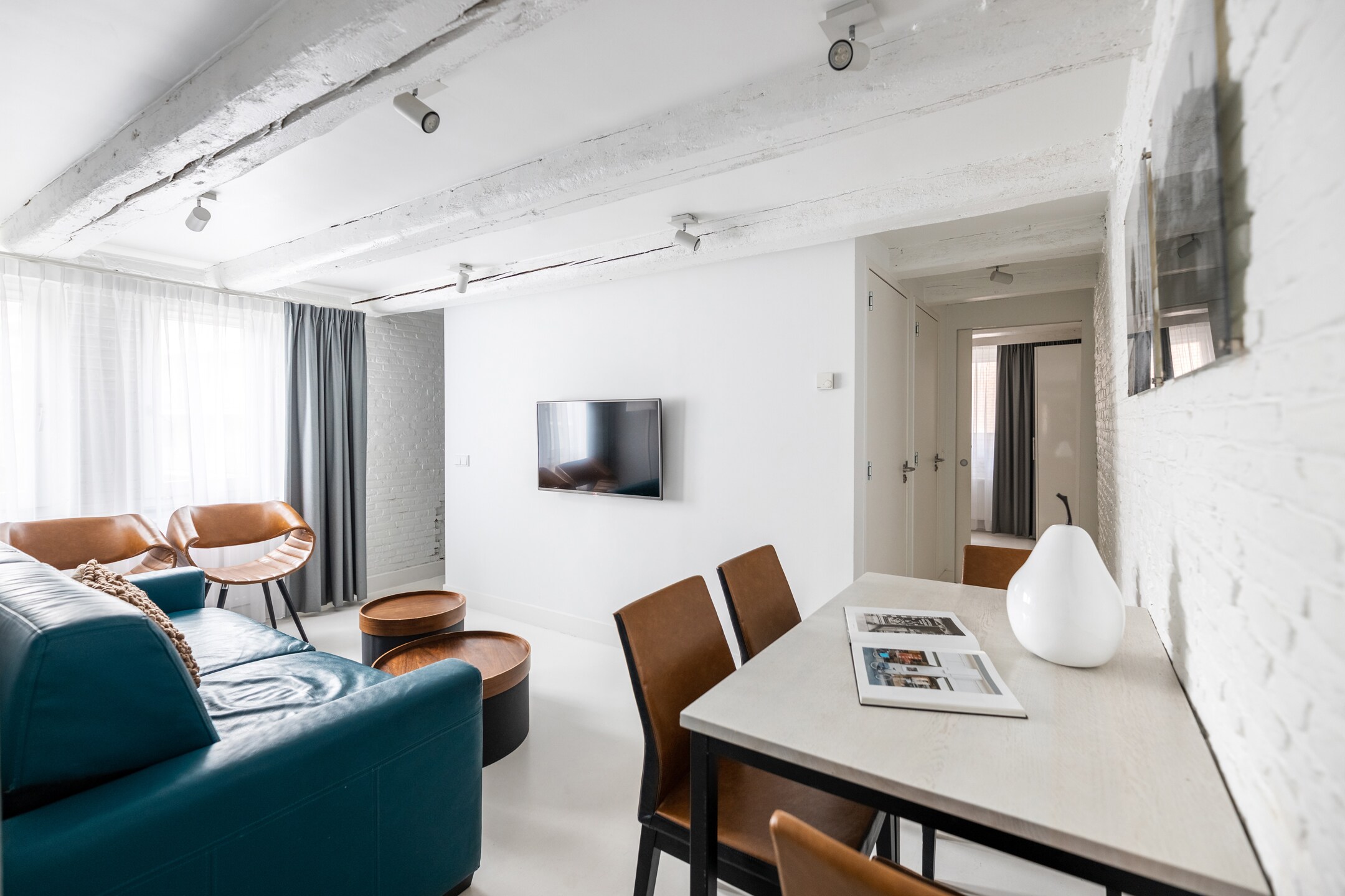 Property Image 1 - Glamorous family apartment by the Amsterdam canals