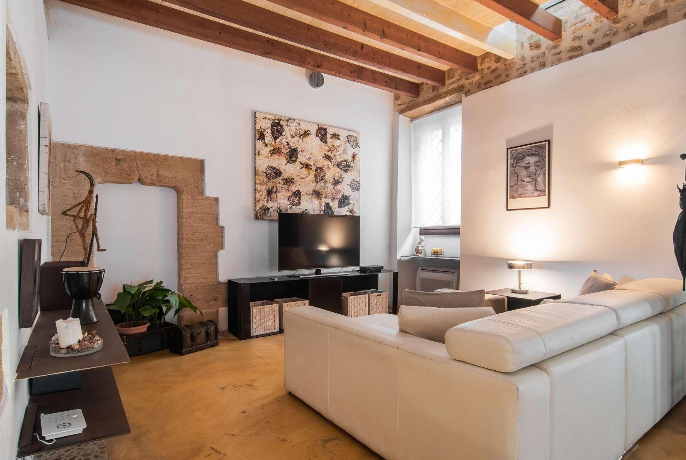 Property Image 2 - Lovely town house in central Alcudia old town