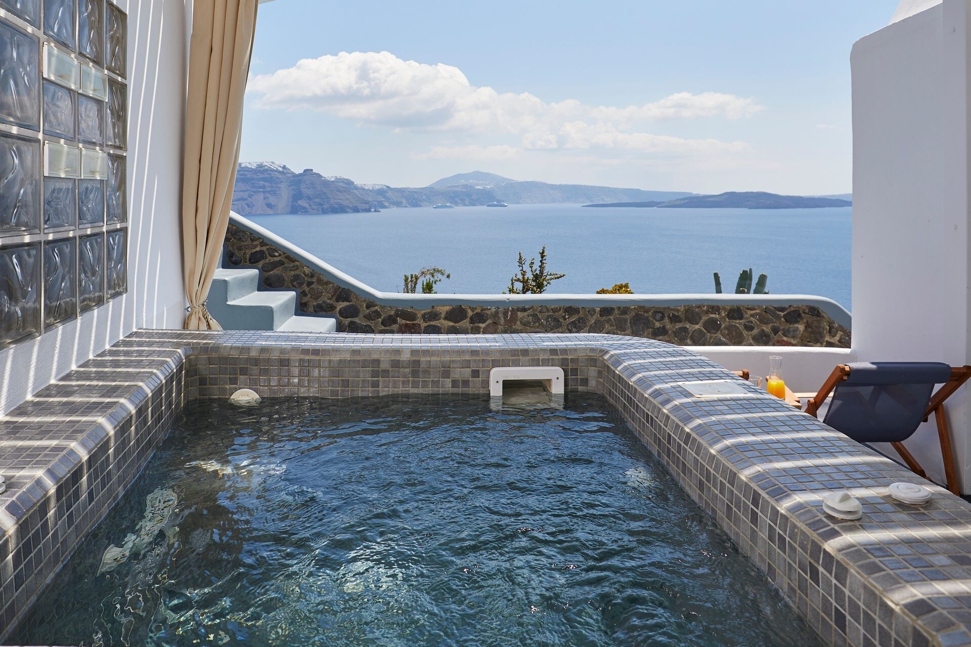 Property Image 1 - Santorini Superior Cave Villa with Outdoor Hot Tub