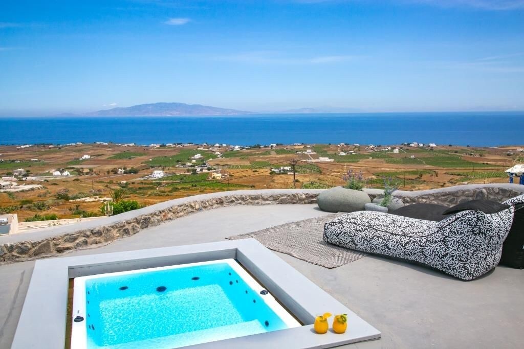 Property Image 1 - Cave Villa with Outdoor Hot Tub with Sea & Sunset View