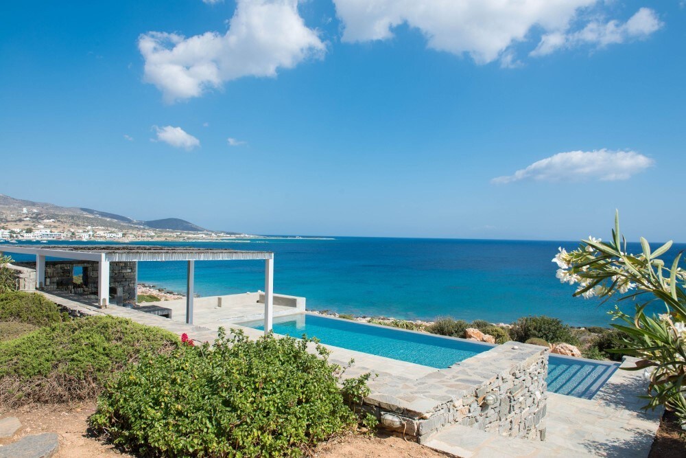 Property Image 1 - Seafront Villa Paros 3 Bedroom Luxury Villa with Pool