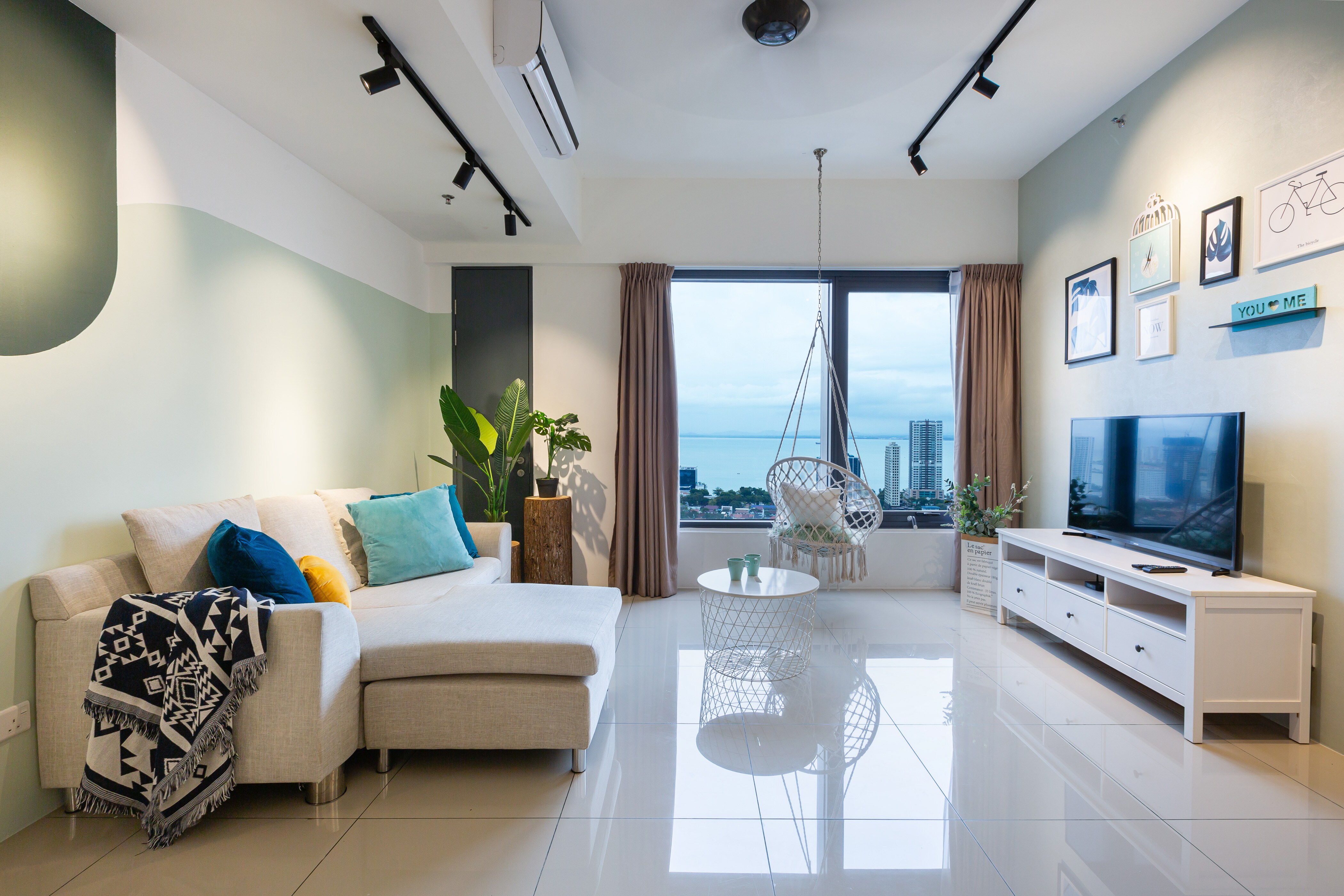 Property Image 2 - Exclusive 2 Bedroom Deluxe Apartment with Sea View  