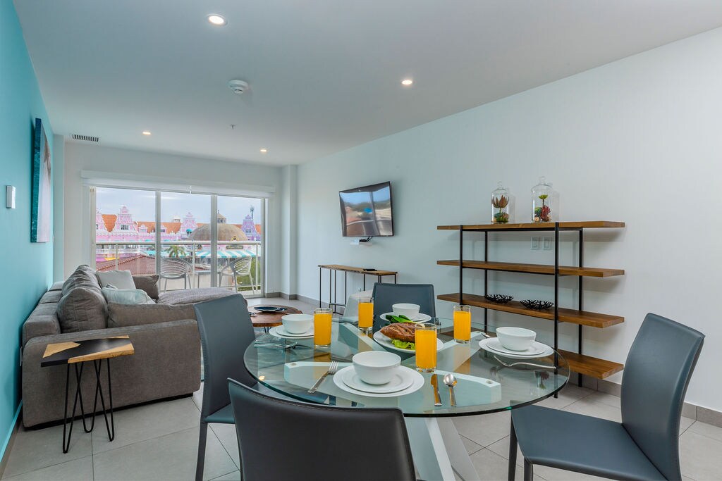 Property Image 2 - Spacious & Comfortable Apartment with Oranjestad Marina View