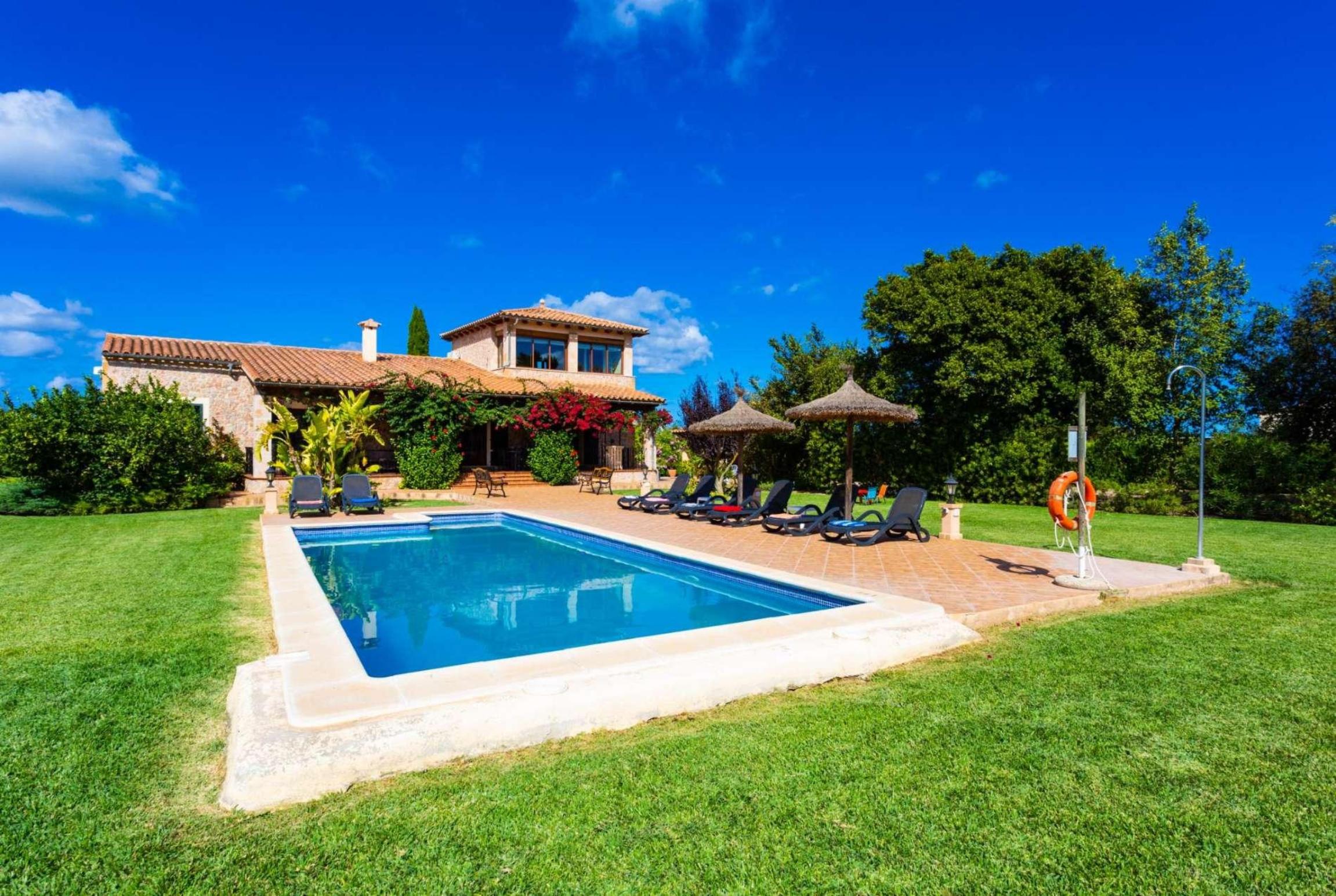 Property Image 2 - Awesome villa in Alcudia with 4 Bedrooms, WiFi and Private swimming pool