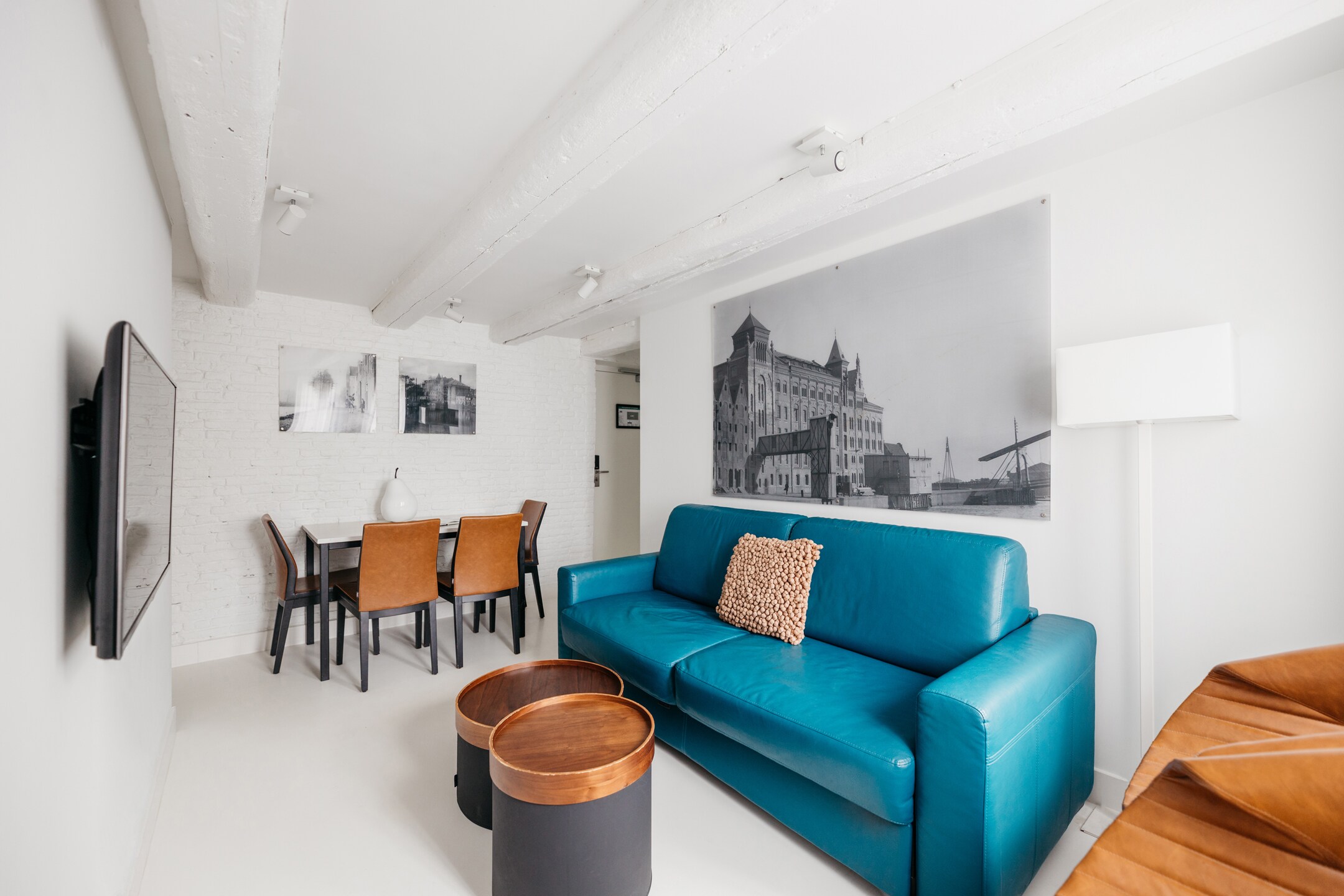 Property Image 2 - Glamorous family apartment by the Amsterdam canals