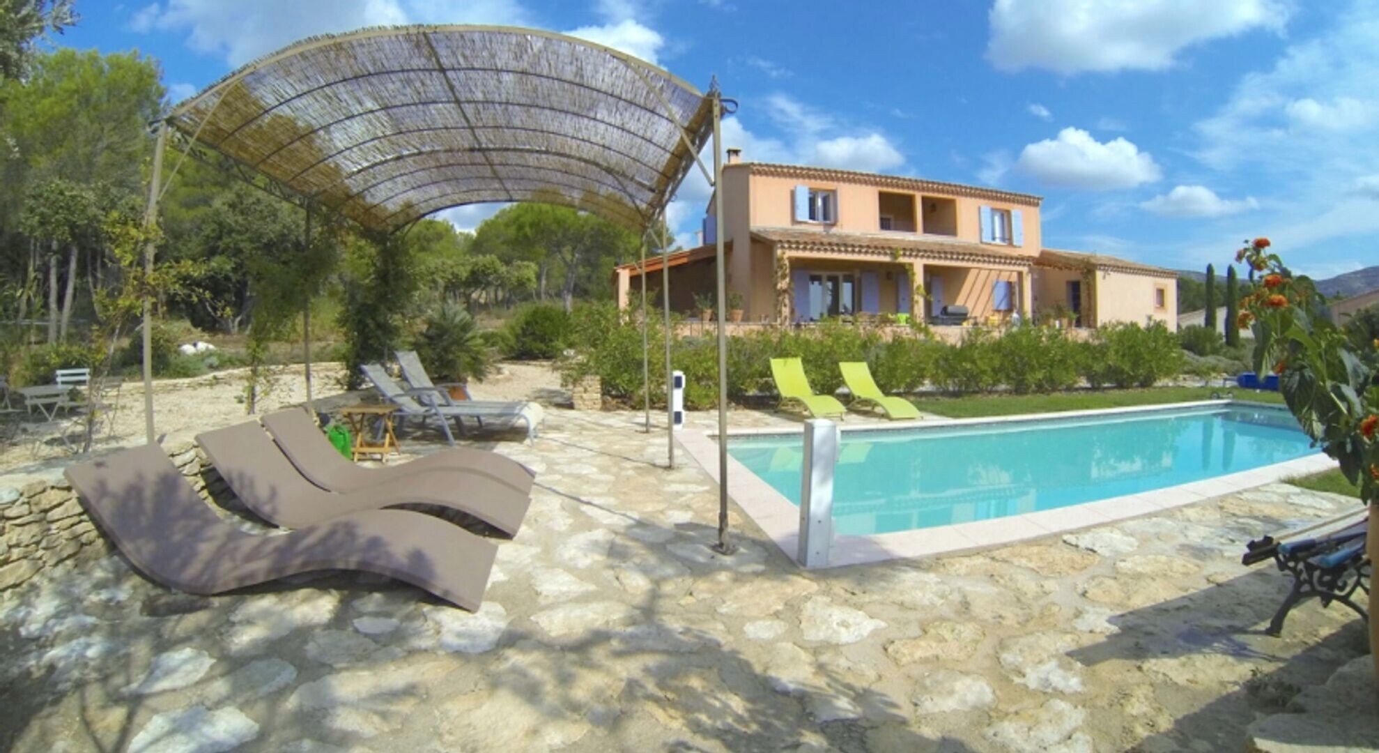 Property Image 1 - Villa Vaucluse (AM)