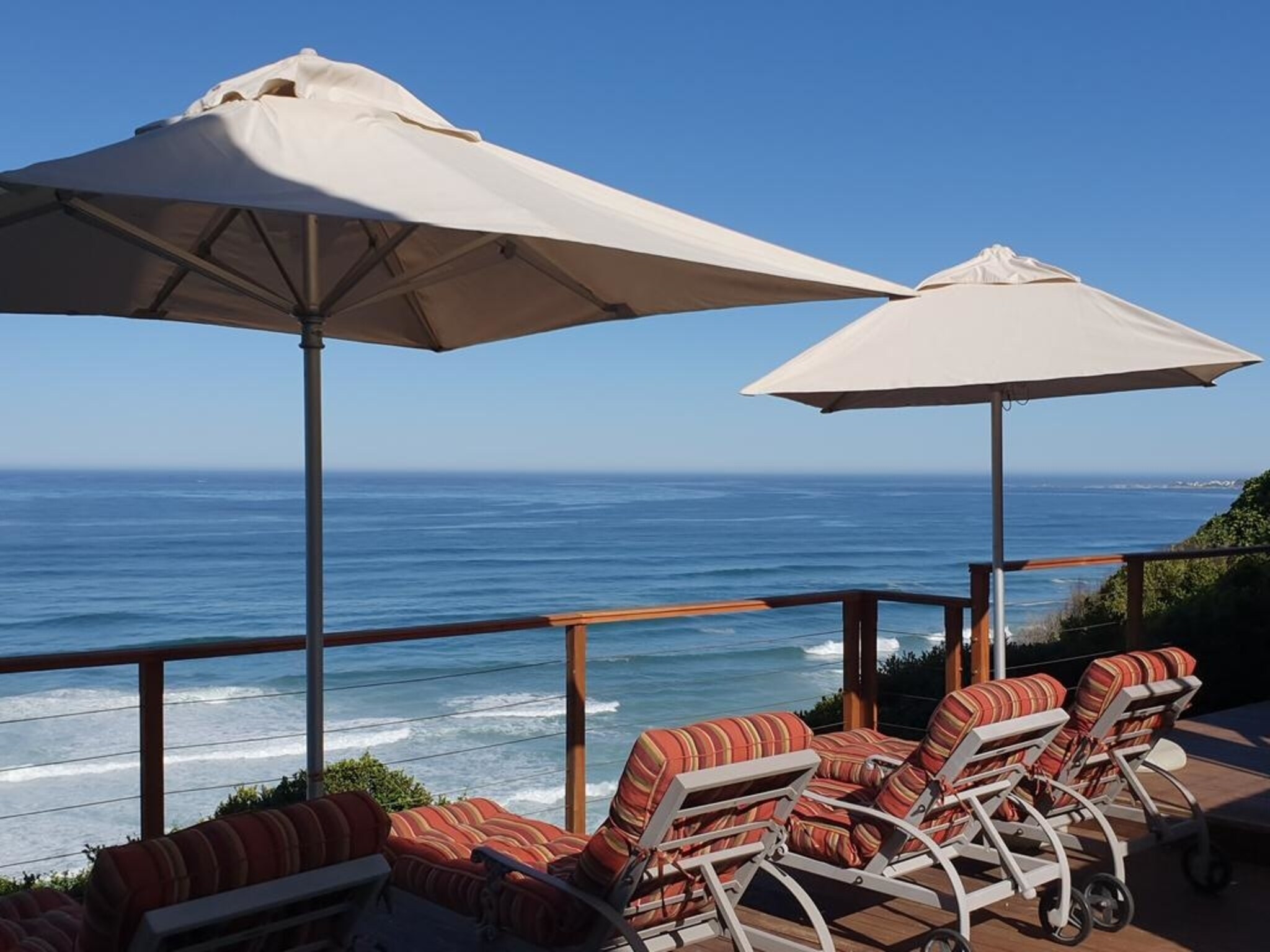 Property Image 2 - 180 Degree Ocean View - Seagull Villa in Brenton On The Rocks
