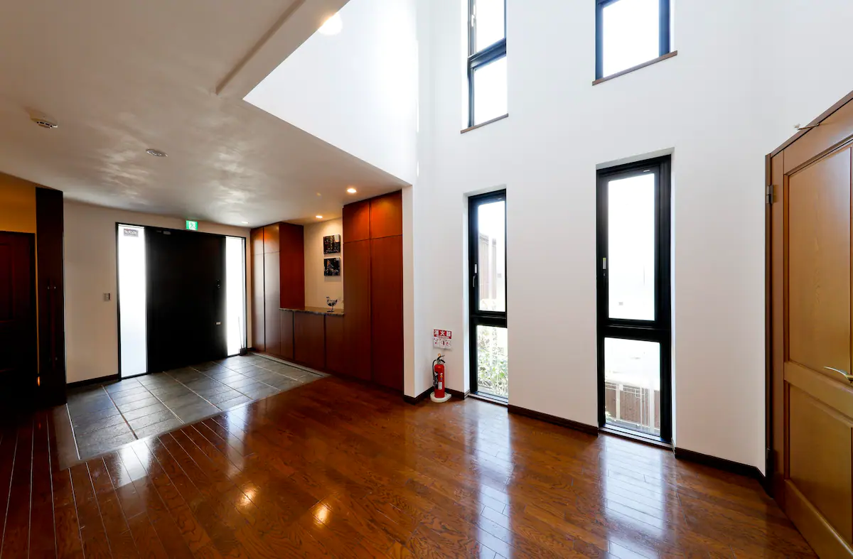 Property Image 1 - Contemporary Three-storey house with Stunning View in Tennoji 